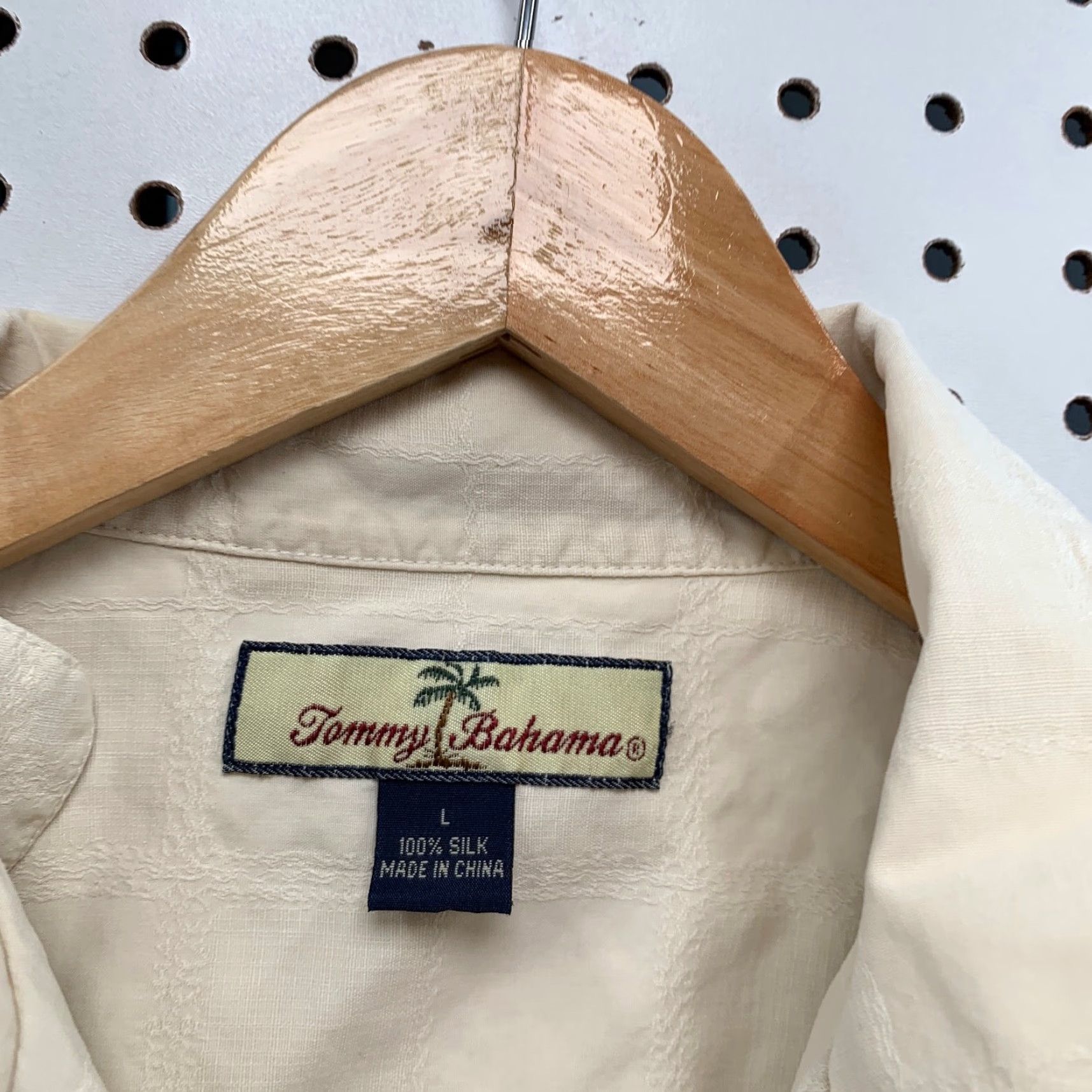 Tommy Bahama Tommy Bahama Button-Up Shirt Adult Large Beige Short Sleeve Silk Check Size US L / EU 52-54 / 3 - 6 Thumbnail