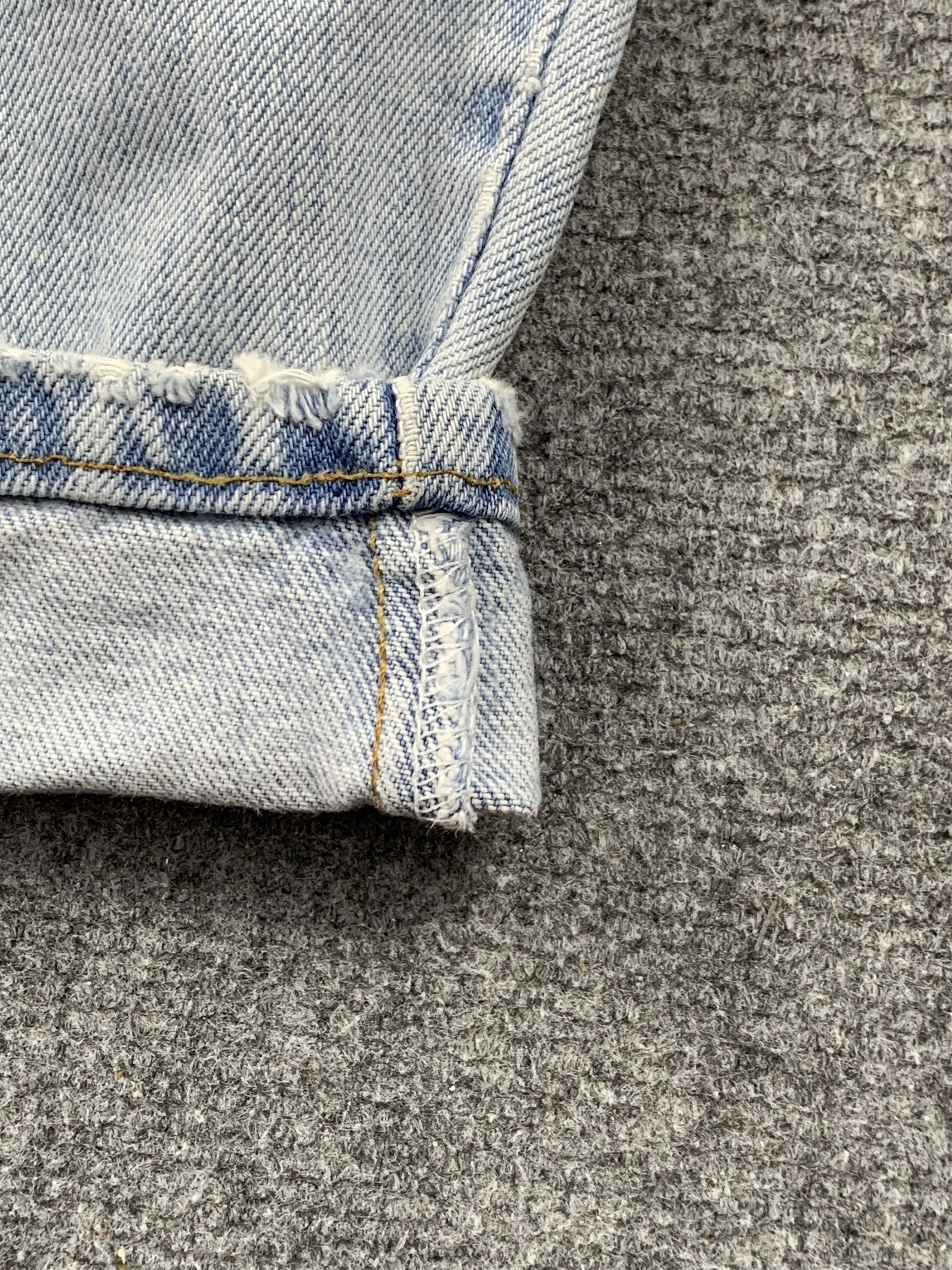 Levi's Vintage 90s Levis 560 Light Wash Jeans DP1995 Size US 40 / EU 56 - 13 Thumbnail
