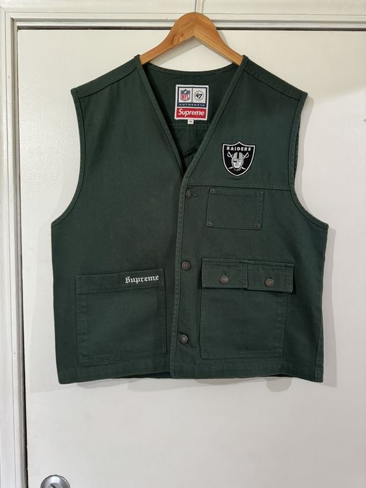 Supreme best sale raiders vest