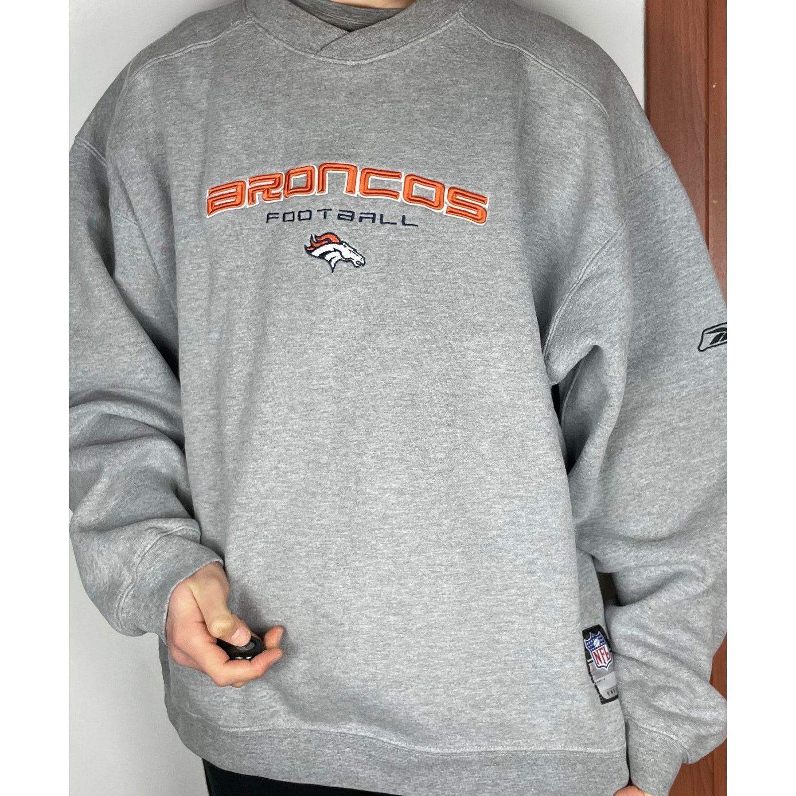 NFL × Reebok × Vintage Reebok Men Heather Gray Denver Broncos Football Sweatshirt Size US XL / EU 56 / 4 - 2 Thumbnail