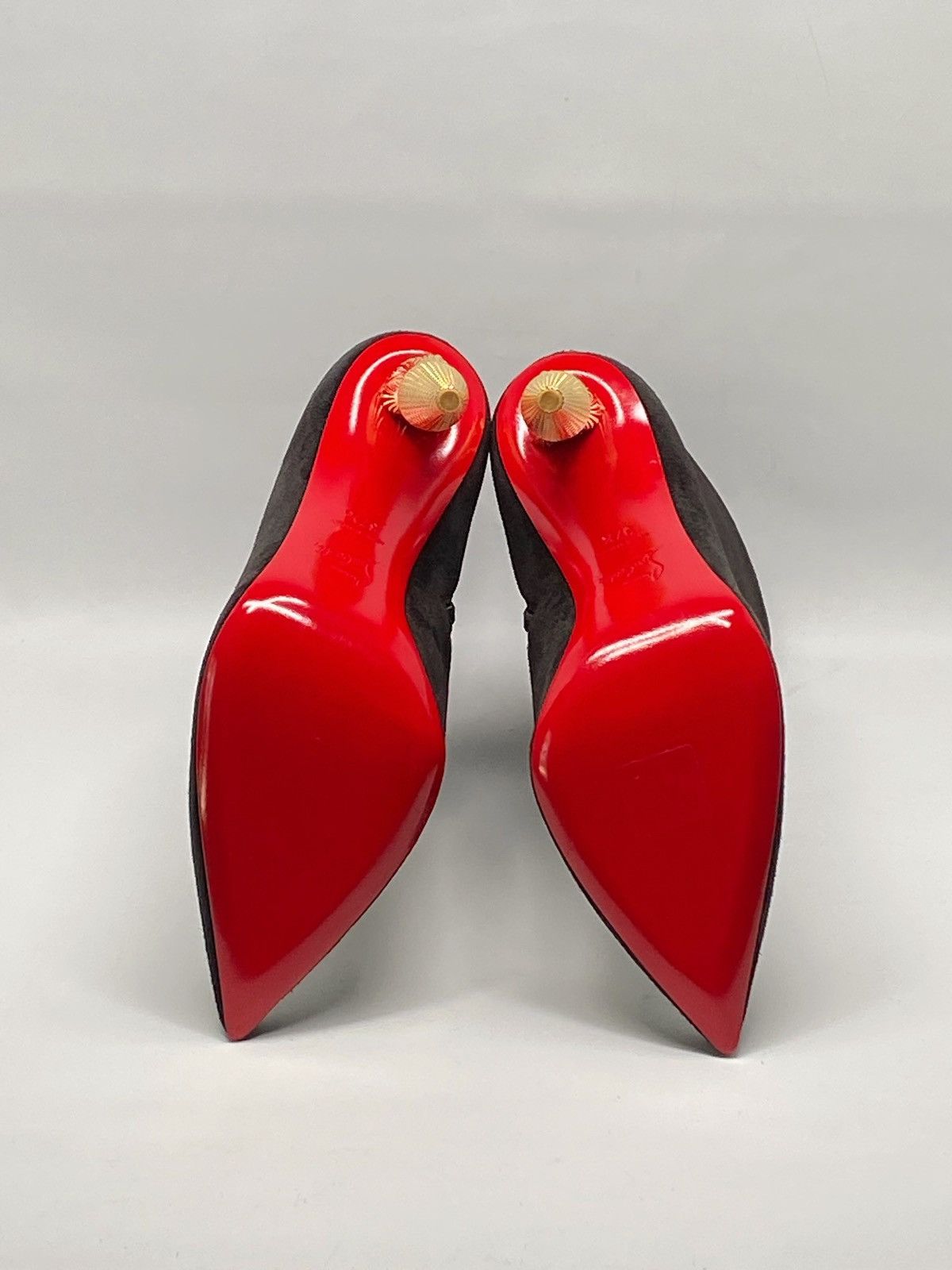 Christian Louboutin Christian Louboutin Lipbooty Suede Bootie size 37.5 Size US 7.5 / IT 37.5 - 14 Thumbnail