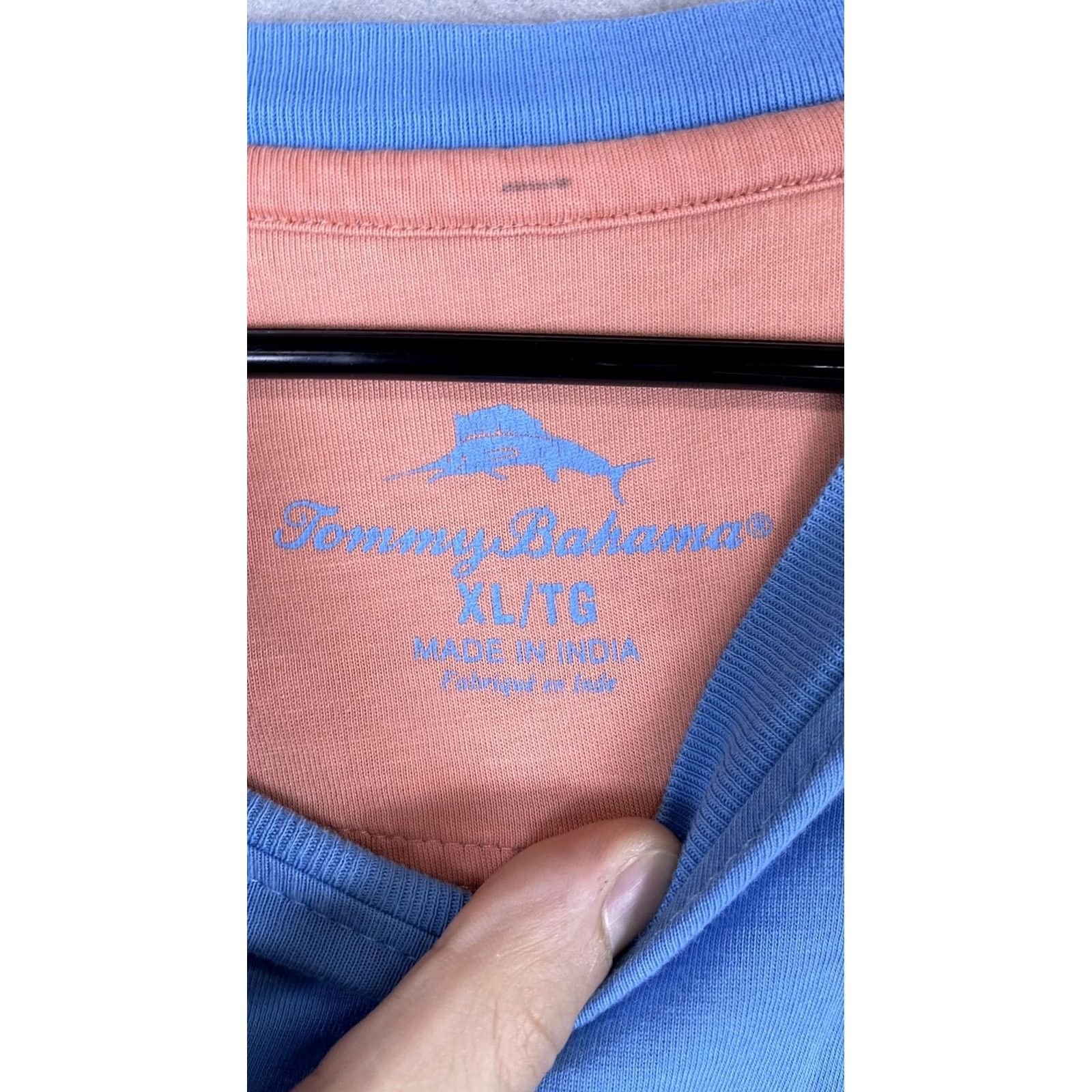 Tommy Bahama Tommy Bahama Shirt Mens XL Blue Long Sleeve Pocket Logo Tee Tagless T-Shirt Size US XL / EU 56 / 4 - 3 Thumbnail