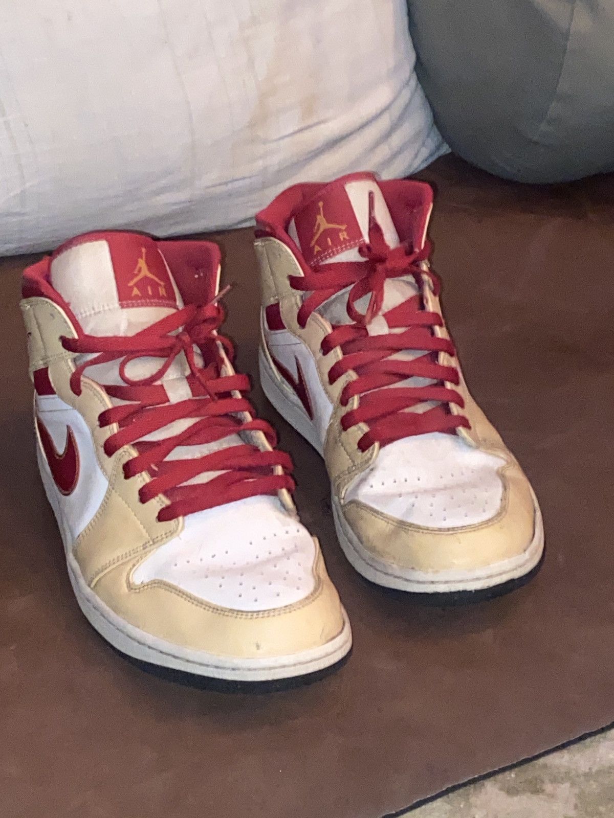 Jordan Brand High Top Jordan 1 Red White and Tan Size US 14 / EU 47 - 3 Thumbnail