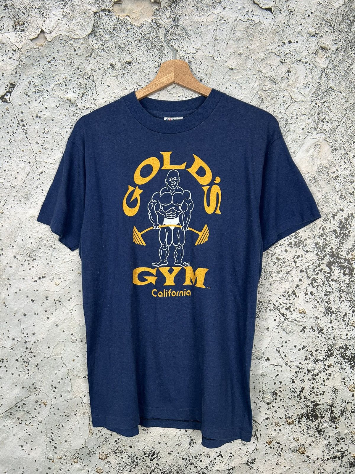 Vintage Vintage Golds Gym California Graphic Tee Archive 90s Sport Size US L / EU 52-54 / 3 - 1 Thumbnail