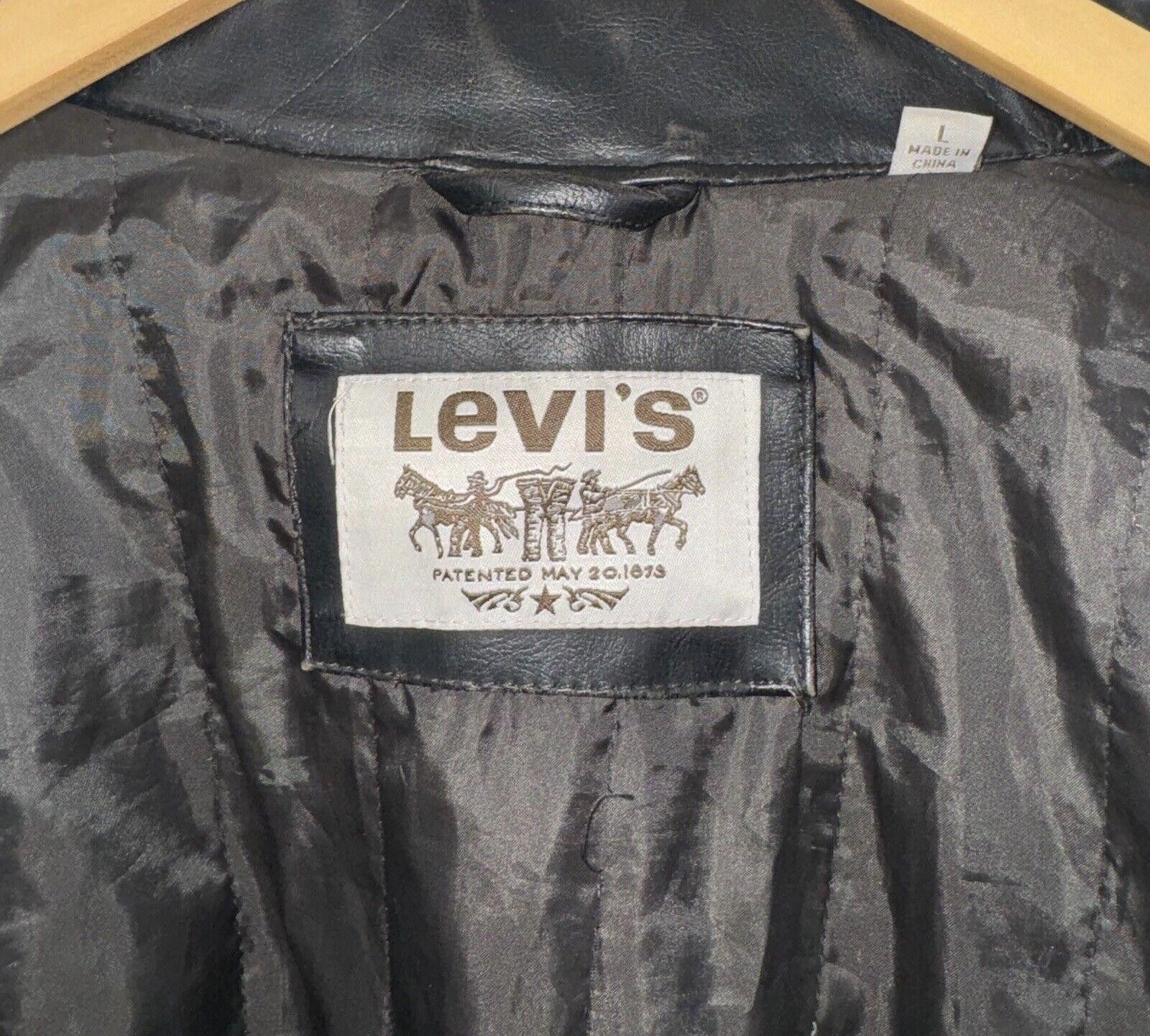 Levi's Vintage Levi's Leather Biker Trucker Hideaway Hood Jacket L Size US L / EU 52-54 / 3 - 9 Thumbnail