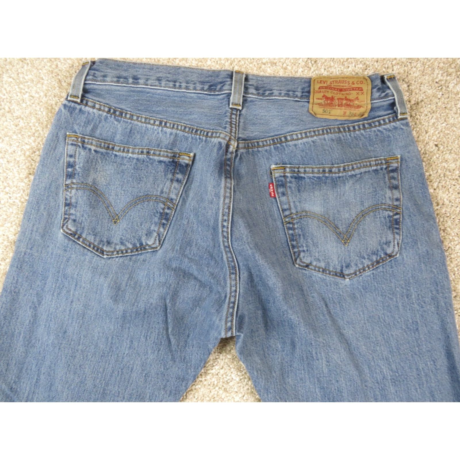 Levi's VINTAGE Levi's 501 Jeans Straight Leg Button Fly Blue 35X30 Men Adults Regular 30 Red Tab 90s USA Size US 35 - 7 Thumbnail