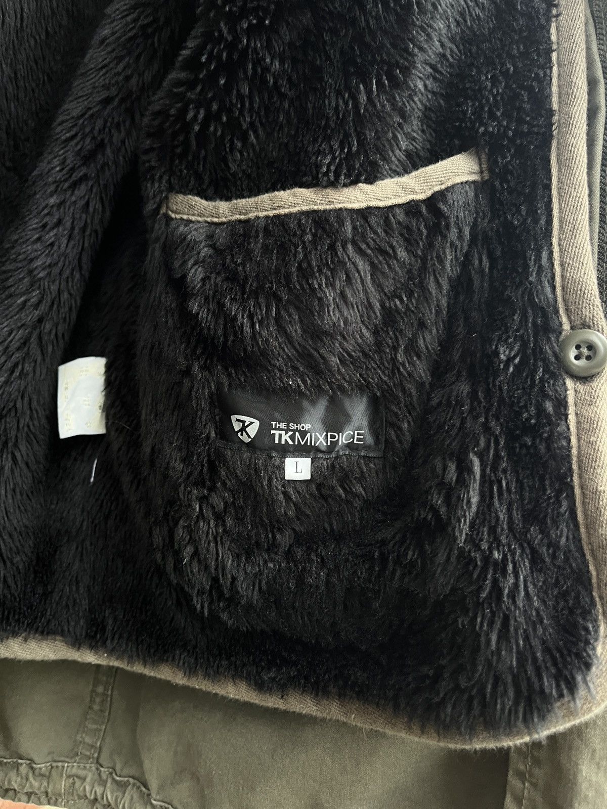 Takeo Kikuchi Rare Takeo Kikuchi Fur Hooded Parka Sz L Japanese design Size US M / EU 48-50 / 2 - 7 Thumbnail