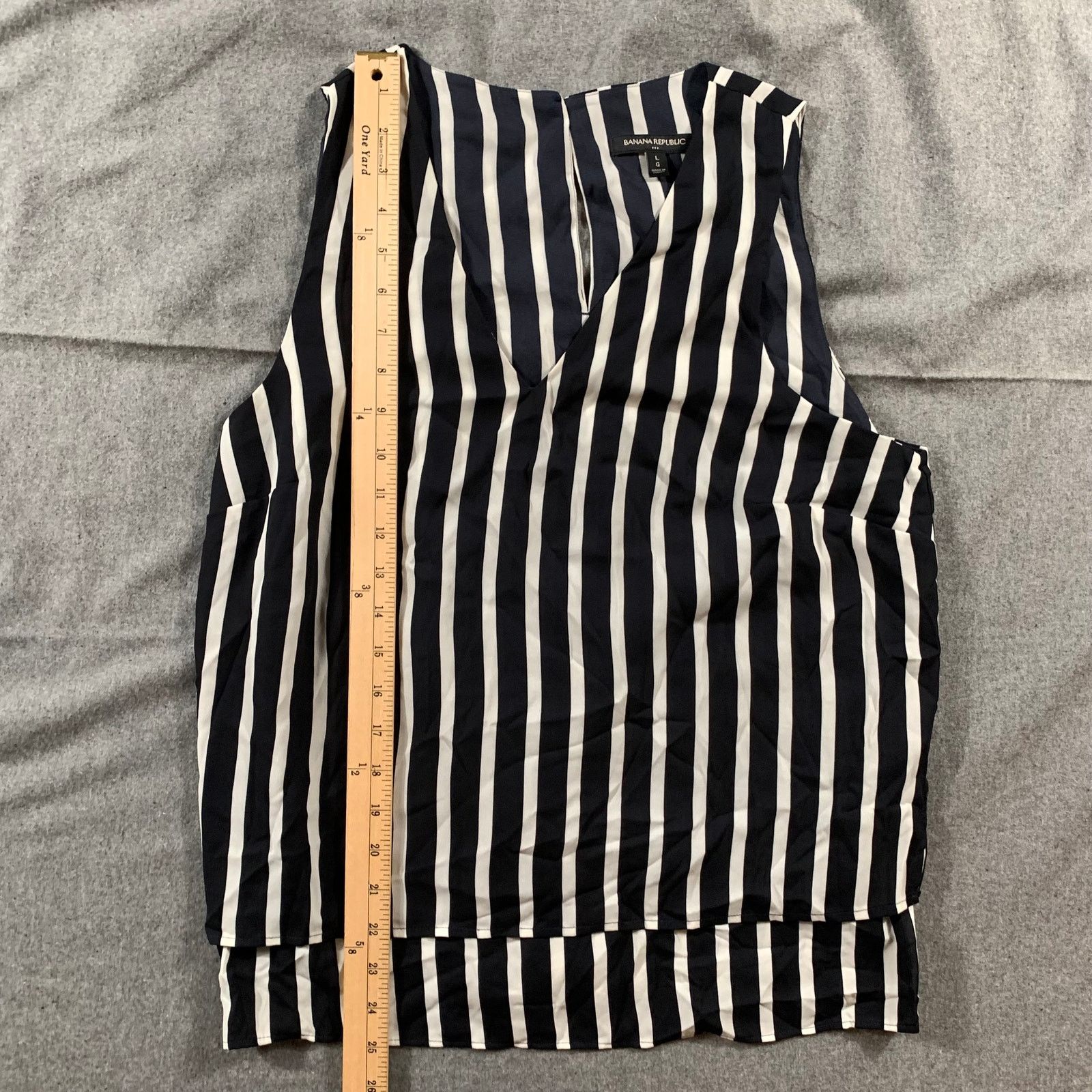 Banana Republic Banana Republic Tops Women Large Sleeveless Black Striped Size L / US 10 / IT 46 - 5 Thumbnail
