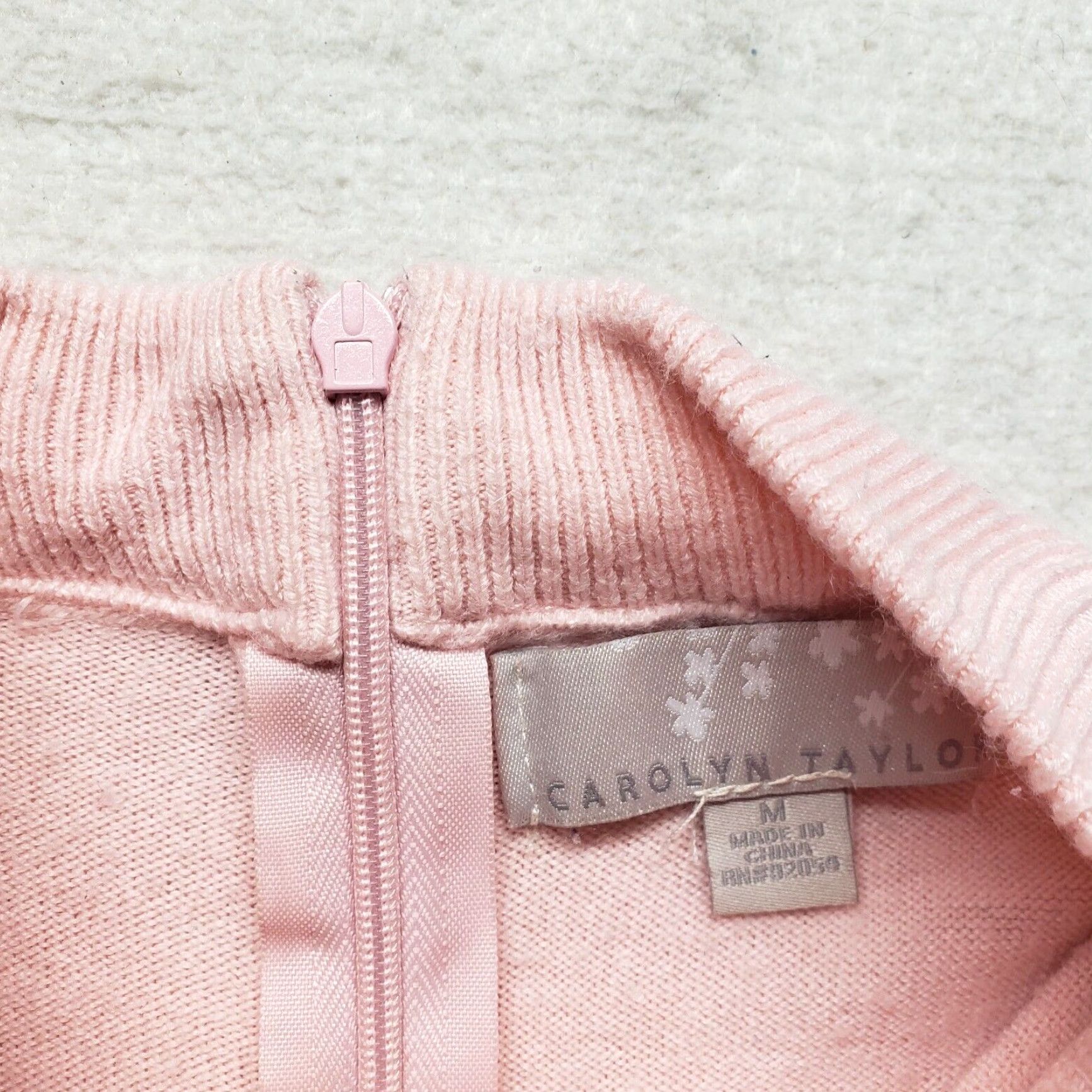 Vintage Carolyn Taylor Women's Pink Long Sleeve Sweater Size Medium Adult Size M / US 6-8 / IT 42-44 - 2 Thumbnail