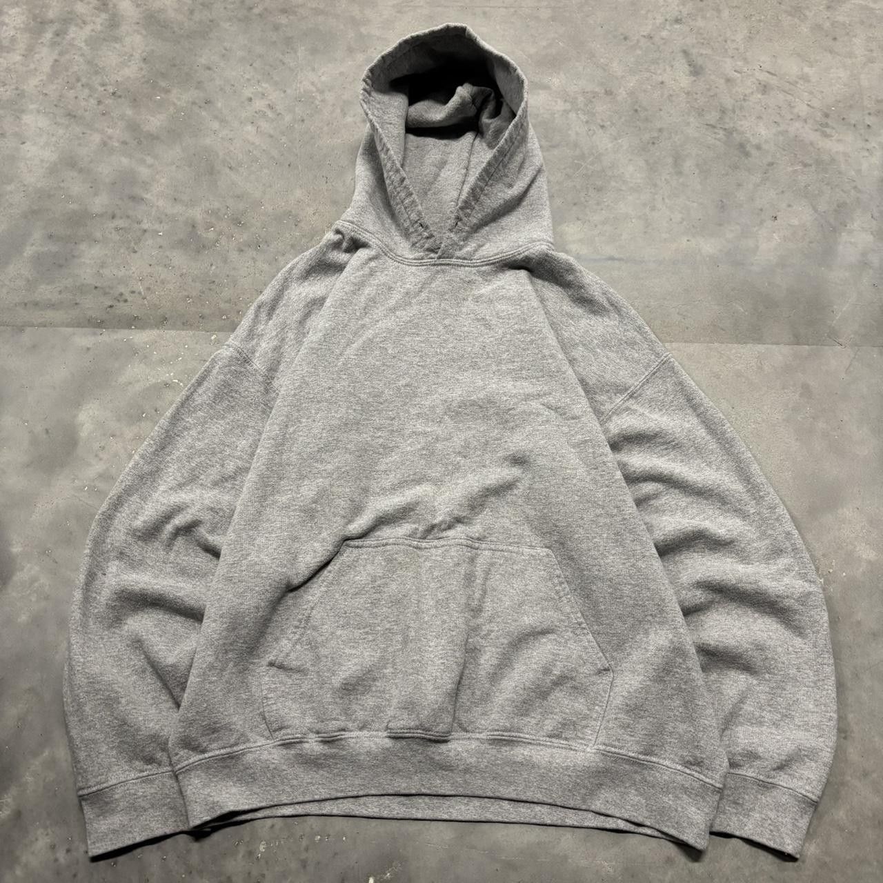 Japanese Brand × Vintage Crazy Vintage Y2K/2000s Light Grey Blank Russell Style Essential Hoodie! Size US L / EU 52-54 / 3 - 1 Thumbnail