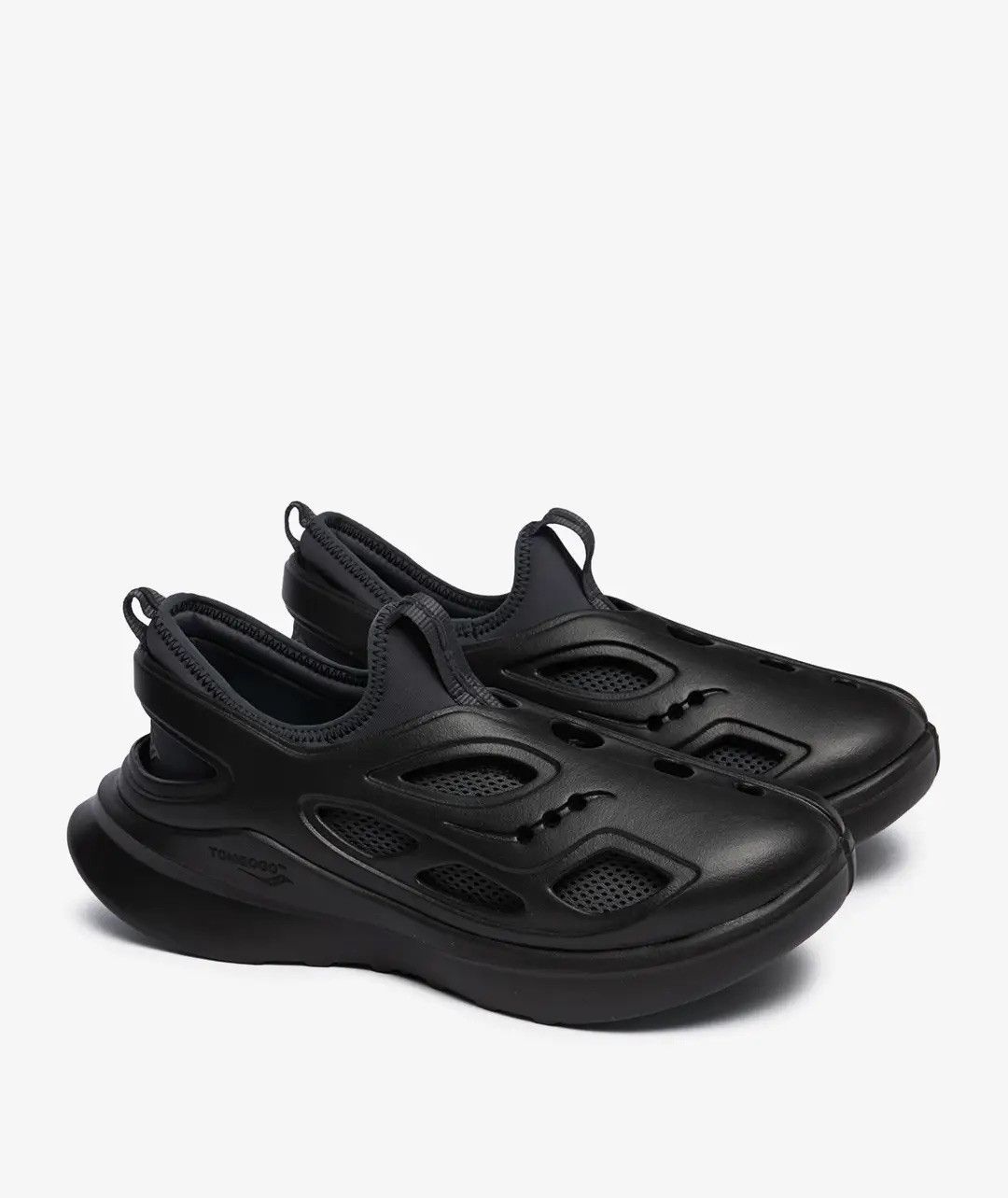 Saucony *MSG TO OFFER* Saucony TOMBOGO Black Slip on Size US 9 / EU 42 - 1 Thumbnail