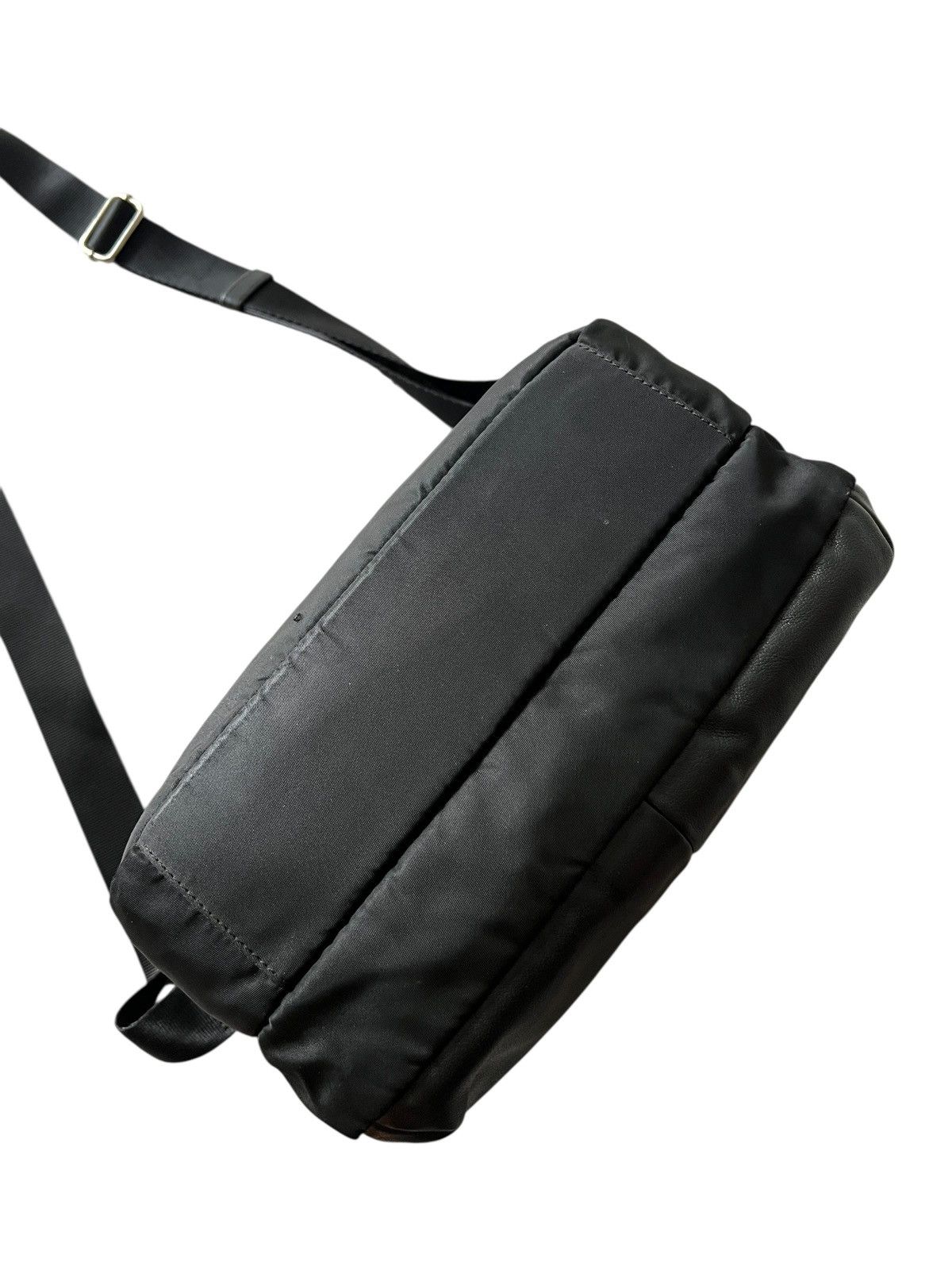 Yohji Yamamoto Yohji Yamamoto Nylon + Leather Sling Bag Size ONE SIZE - 8 Thumbnail