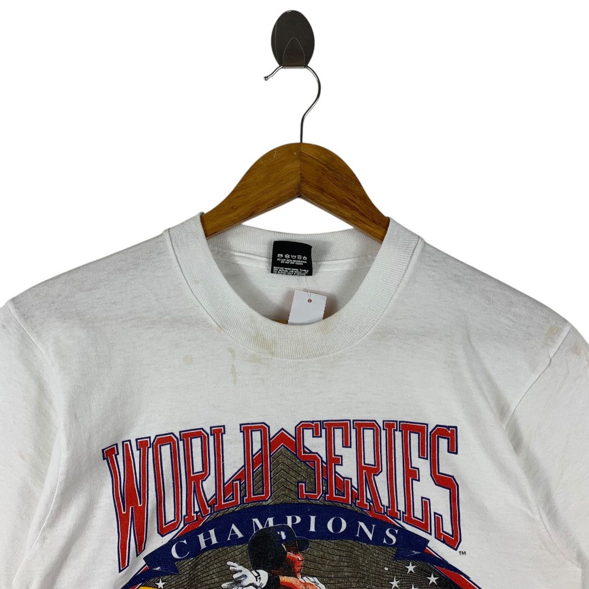 MLB × Vintage Vintage MLB MINNESOTA TWINS World Series Champions tee Size US M / EU 48-50 / 2 - 2 Thumbnail