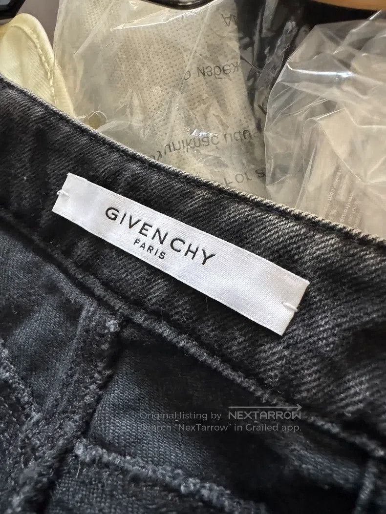 Givenchy Givenchy Size34 Black washed denim skirt Size US 29 - 4 Thumbnail