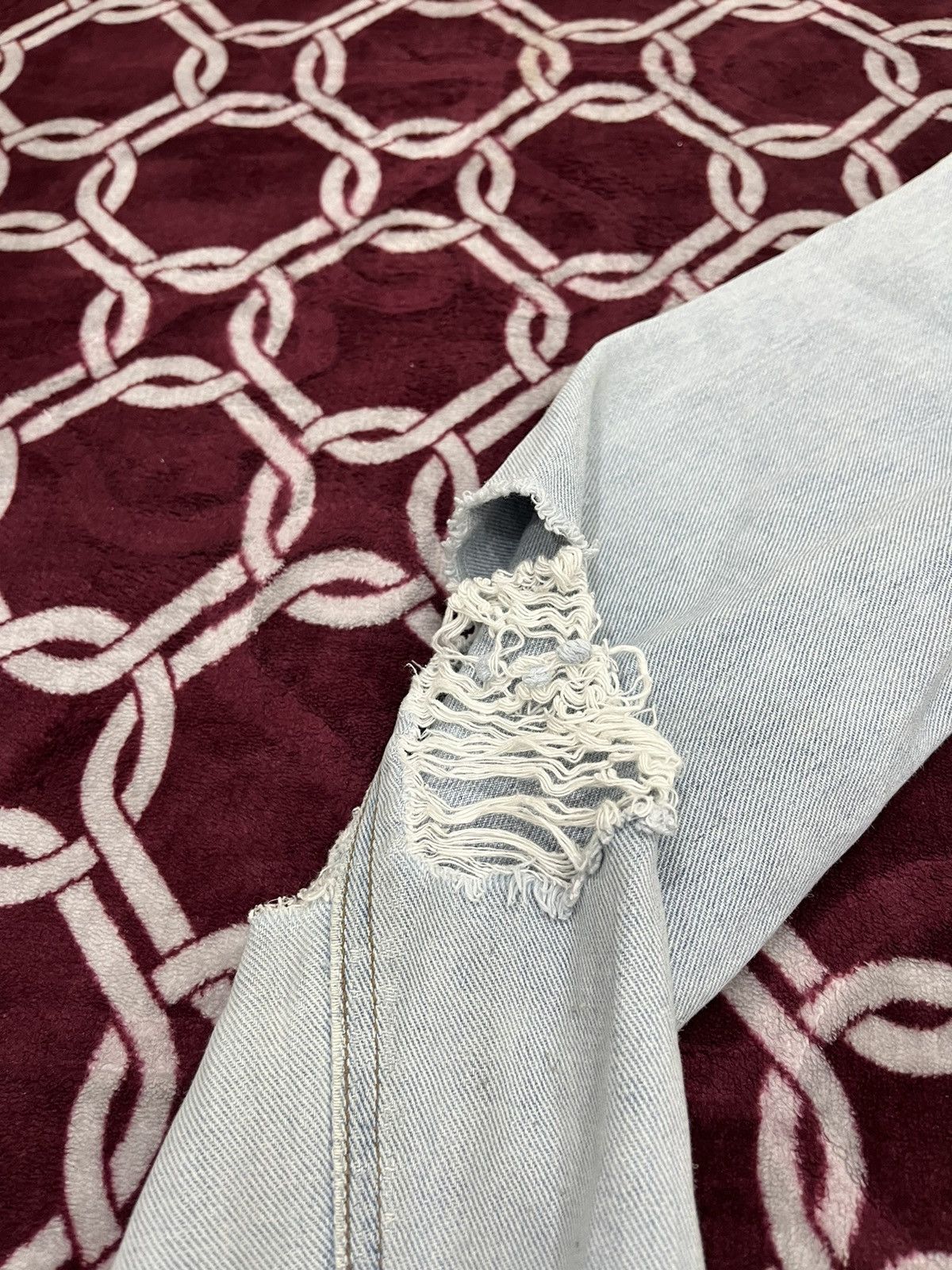 Asos Asos Ripped Trucker Denim Jacket Size US L / EU 52-54 / 3 - 5 Thumbnail