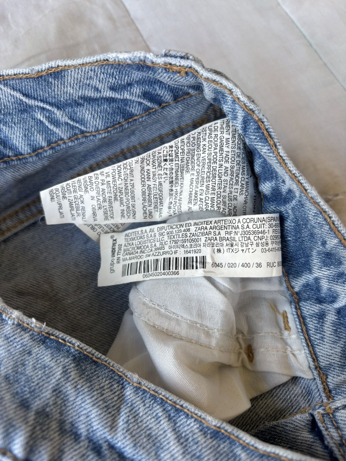 Le Grande Bleu (L.G.B.) 💥BAGGY JEANS WIDE LEG BLUE WASH ZARA DENIM JEANS Size US 27 - 10 Thumbnail