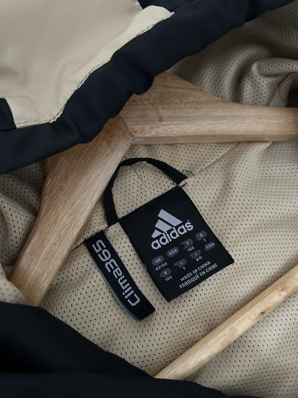 Adidas Adidas FC Liverpool Vintage 2008 man's jacket size XL Size US XL / EU 56 / 4 - 6 Thumbnail