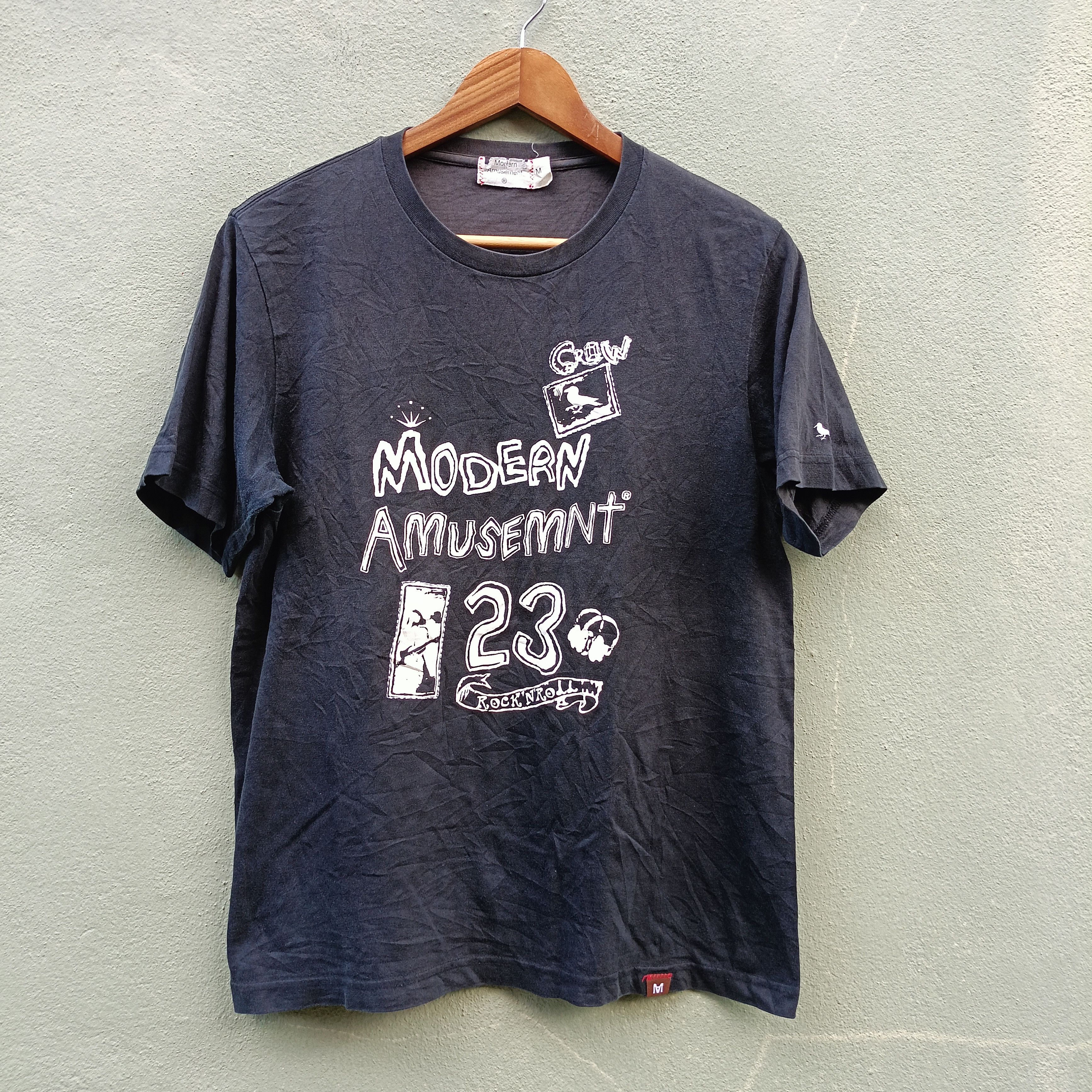 Modern Amusement tee