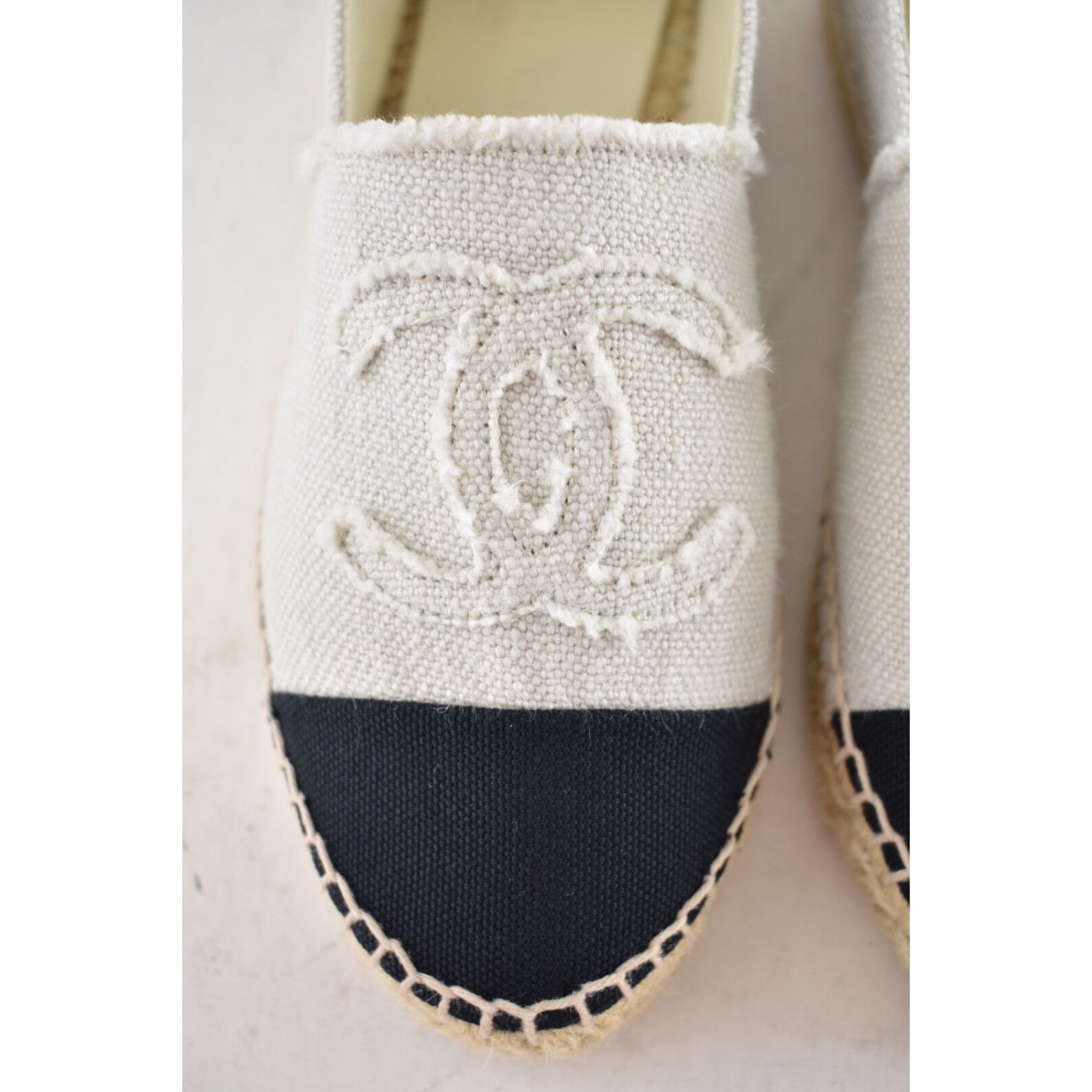 Chanel Chanel REV Beige Black Linen Canvas CC Logo Double Sole Size US 7 / IT 37 - 7 Thumbnail