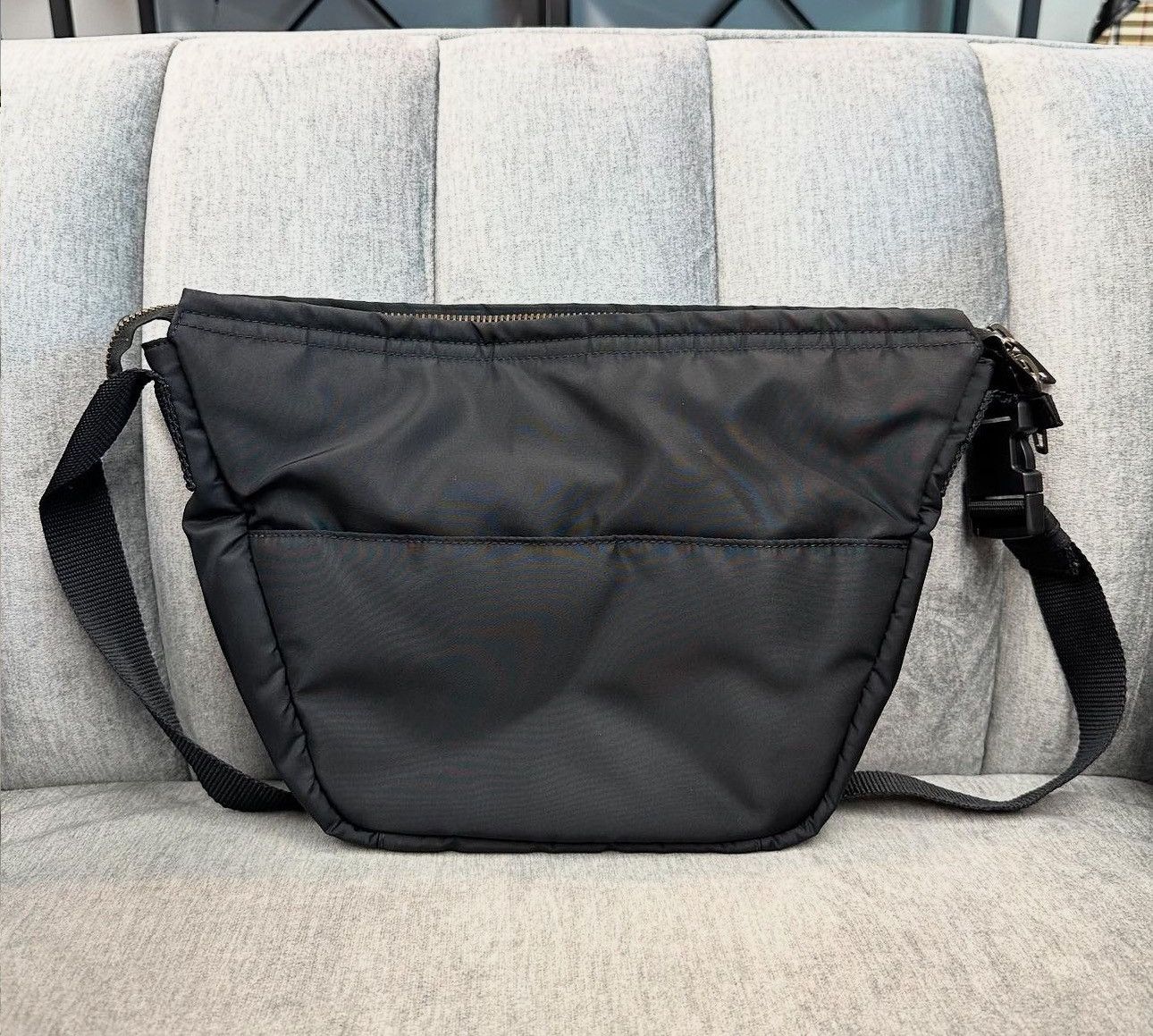 Balenciaga Authentic Balenciaga Nylon Sling Bag Size ONE SIZE - 4 Thumbnail
