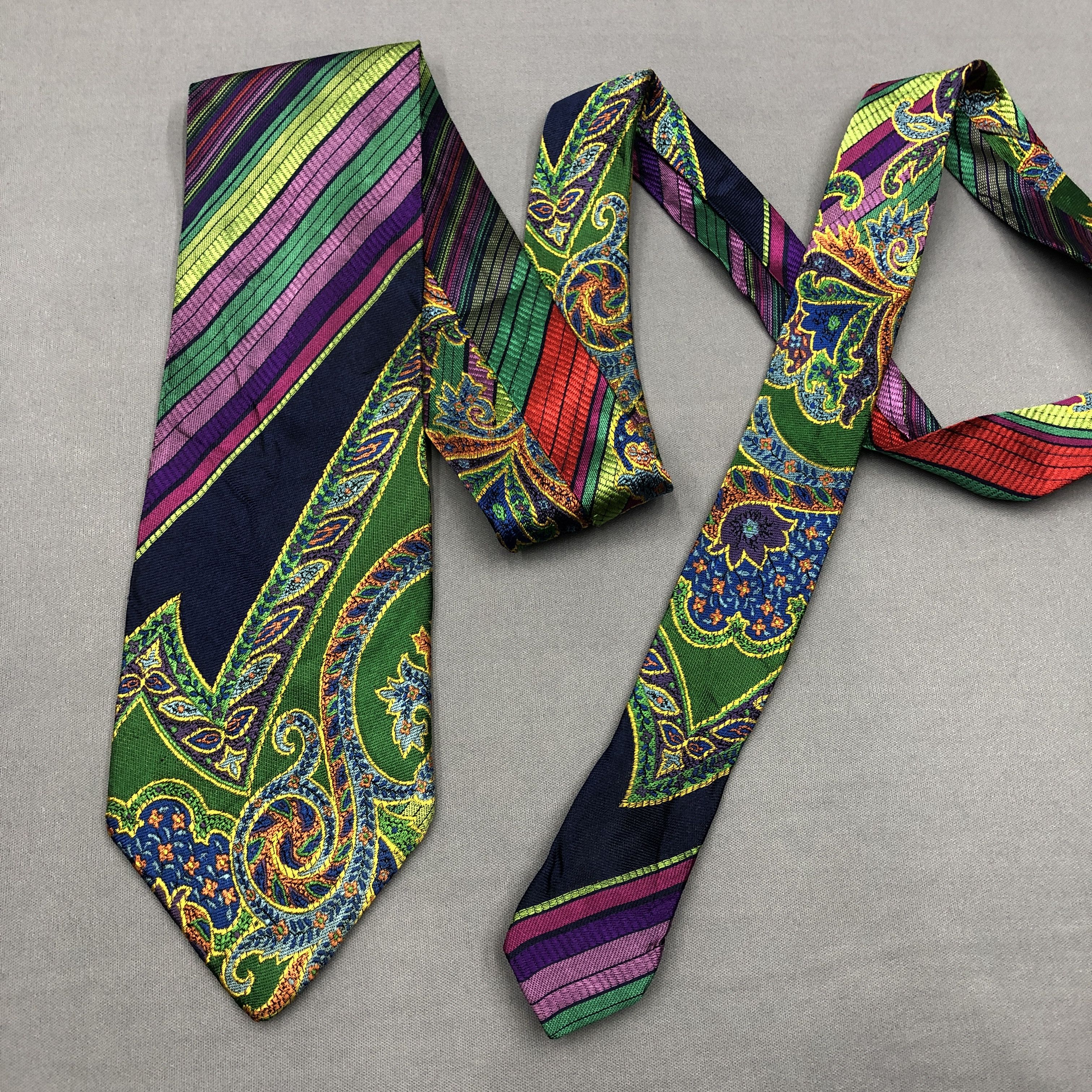 Versace Vintage Gianni Versace SILK Necktie Cravate Silk Neck Tie Size ONE SIZE - 8 Thumbnail