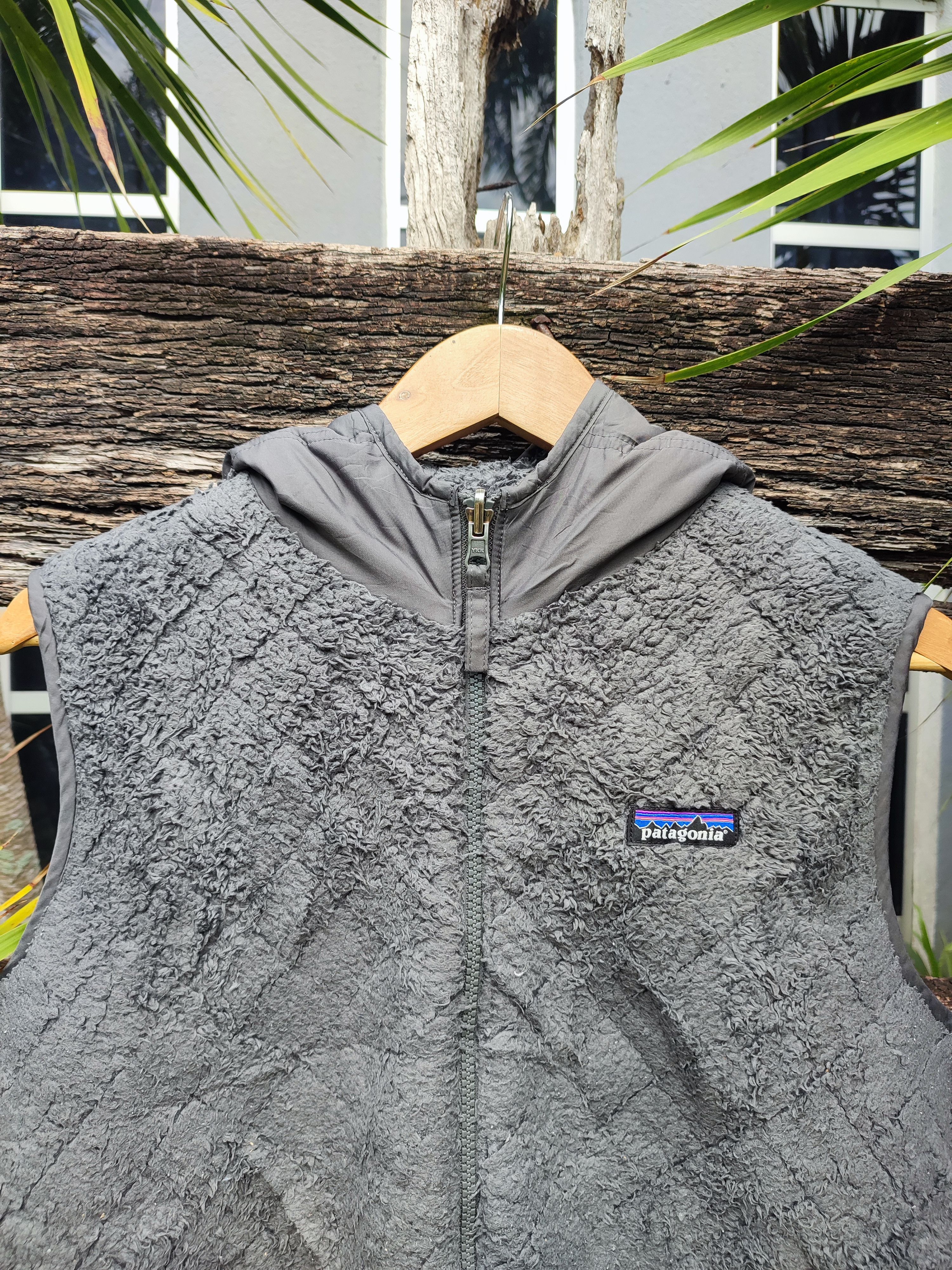 Patagonia 🔥STEAL🔥 Fleece Hooded Vest By Patagonia Size L / US 10 / IT 46 - 3 Thumbnail