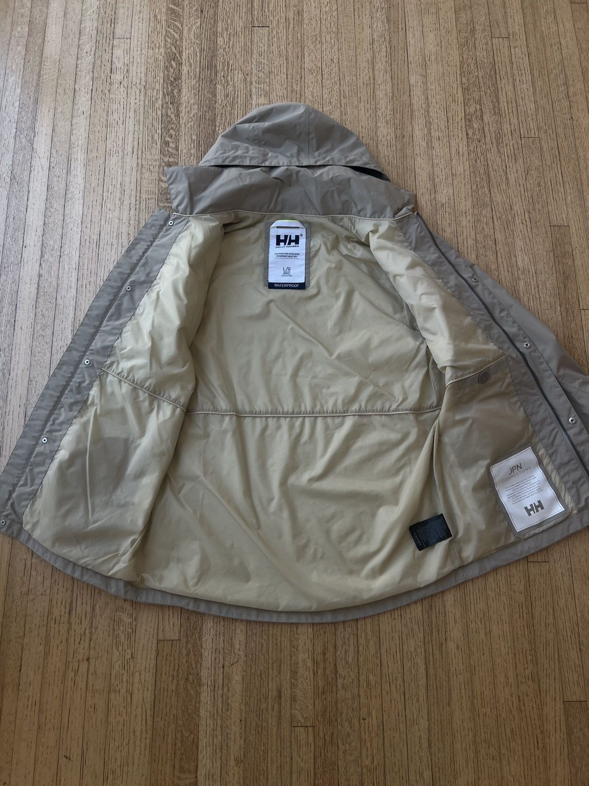 Helly Hansen Helly Hansen Tech JPN Kobe Field Jacket Aluminum (Tan) Size US L / EU 52-54 / 3 - 3 Thumbnail