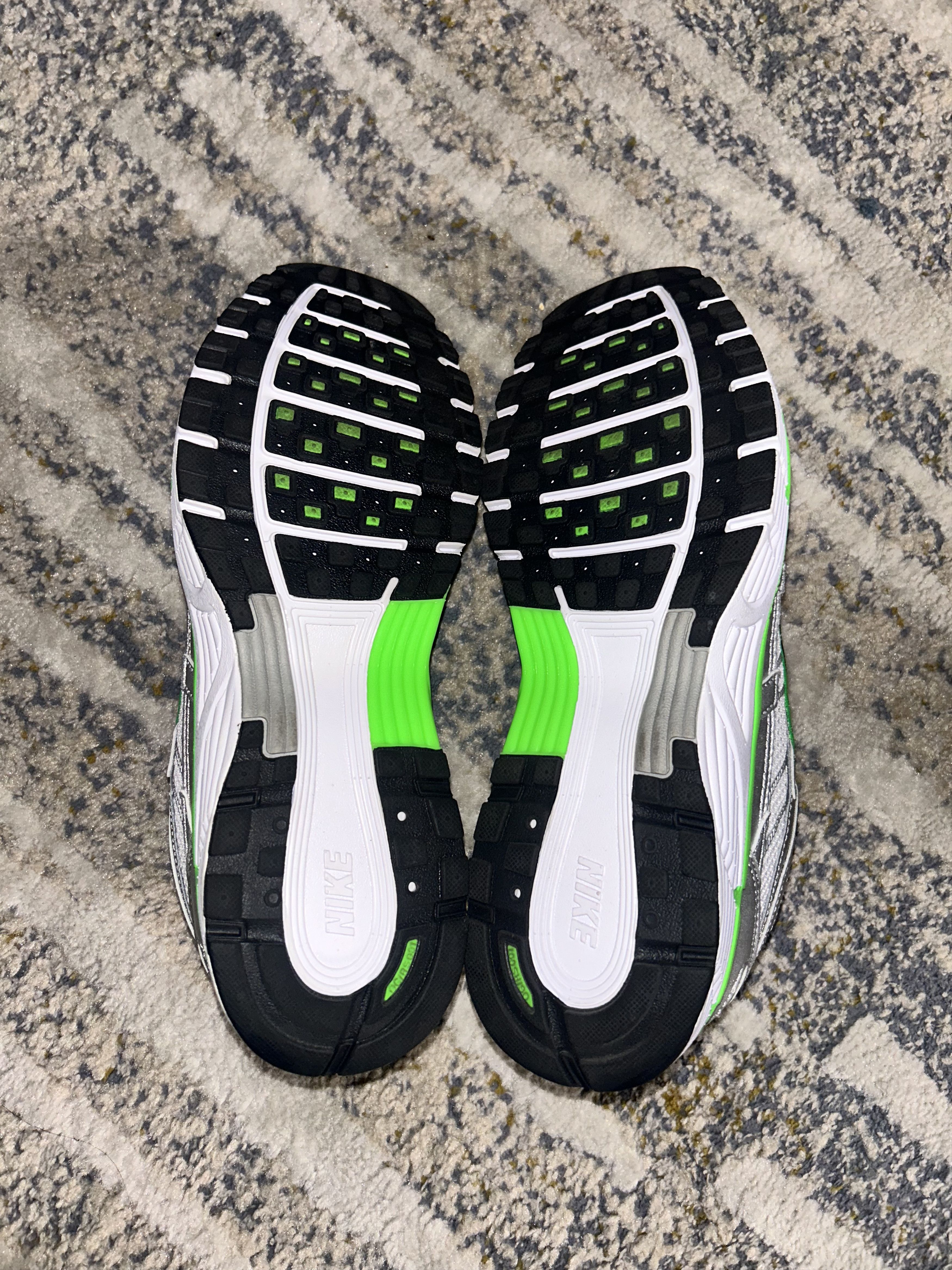 Nike Nike P-6000 Size US 11 / EU 44 - 5 Thumbnail
