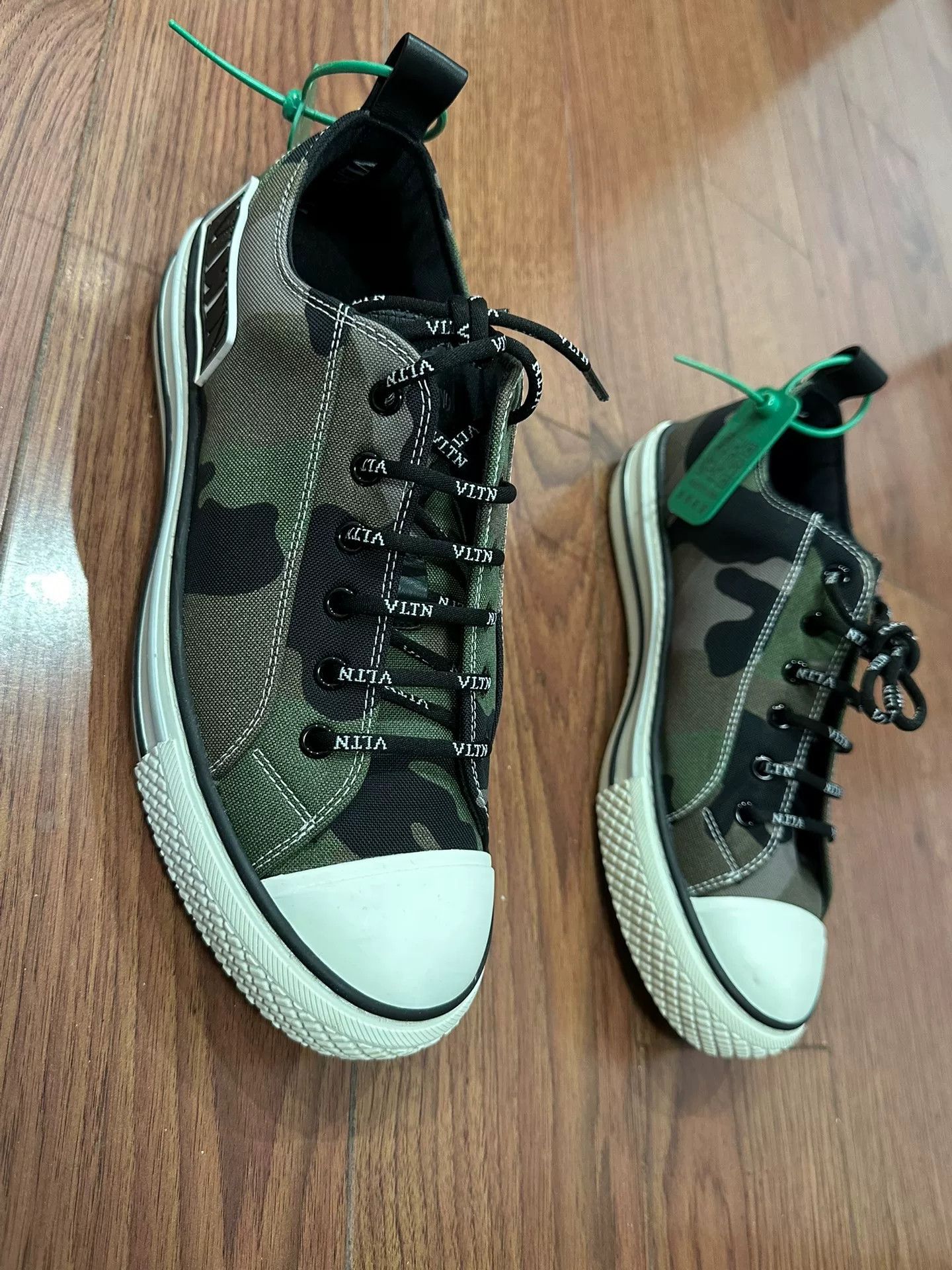 Valentino Valentino Men's Camouflage Sneakers Size US 7.5 / EU 40-41 - 1 Thumbnail
