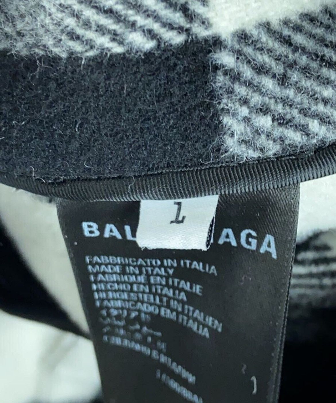 Balenciaga Balenciaga 22 Oversized Double Breasted Coat Size US L / EU 52-54 / 3 - 4 Thumbnail