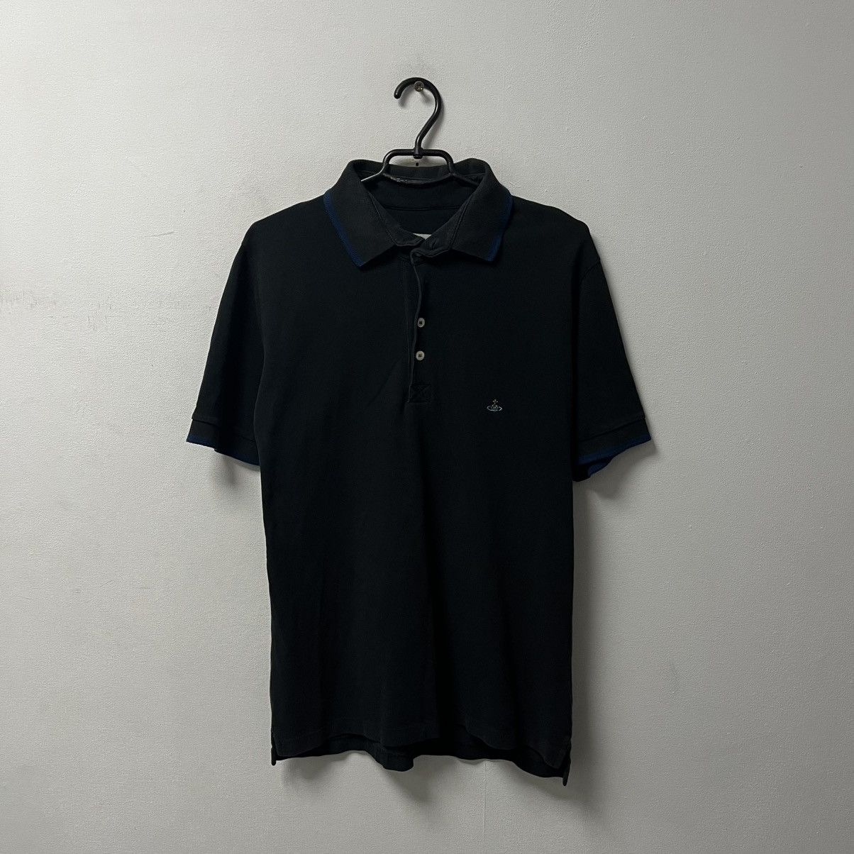 Vivienne Westwood Vivienne Westwood Polo T-shirt Orb Logo Size US XL / EU 56 / 4 - 1 Thumbnail