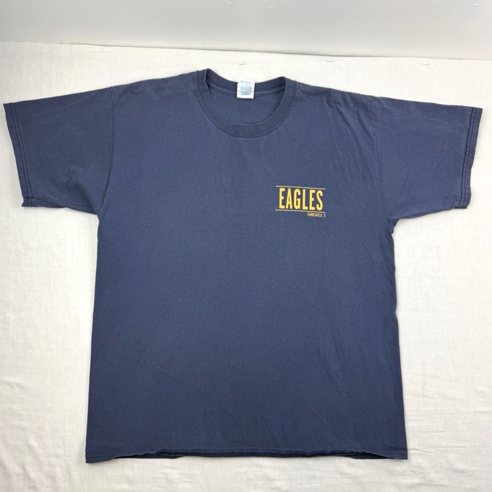 Gildan VINTAGE Eagle Band T Shirt 2003 Tour Music Rock Band Farewell Tour Adult XL Blue Mens Size US XL / EU 56 / 4 - 4 Thumbnail