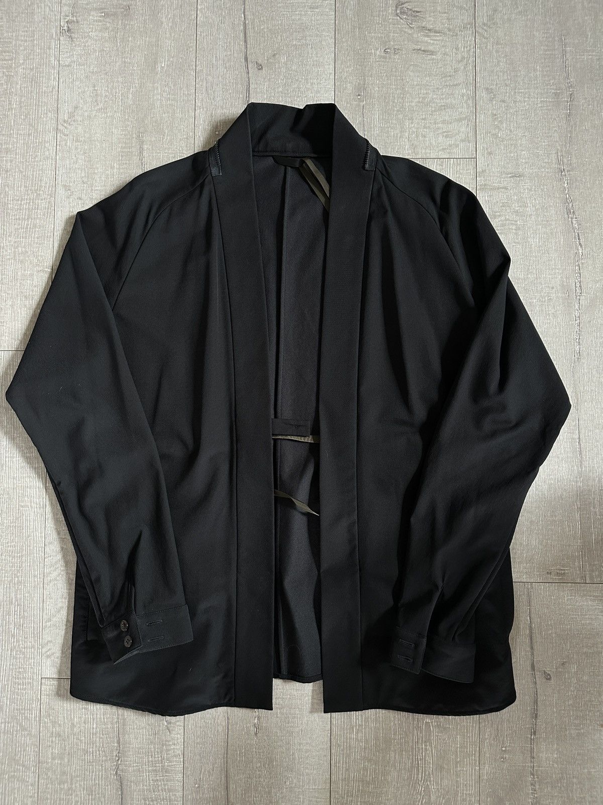 ACRONYM ー ACR-SS-23 J72-DS ー SIZE 〈M〉 Acronym ACRONYM J72-DS SS18 size M | Grailed
