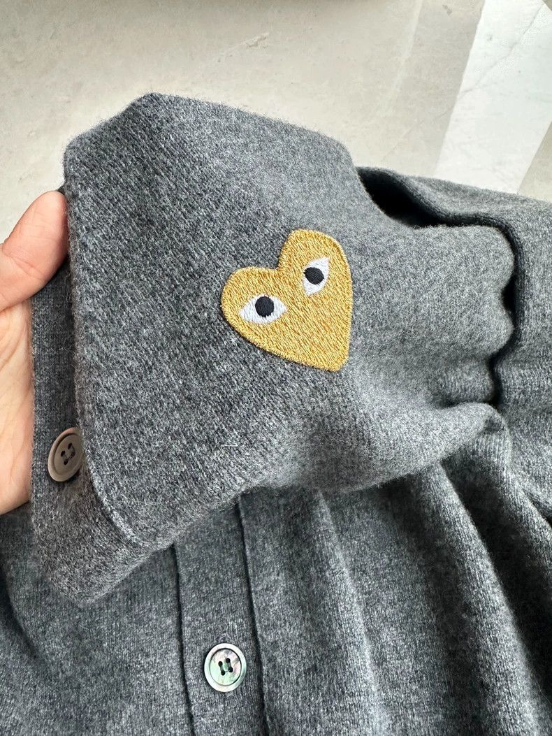 Comme des Garcons Comme Des Garcons Wool Cardigan Grey Gold Heart Size US XL / EU 56 / 4 - 6 Thumbnail