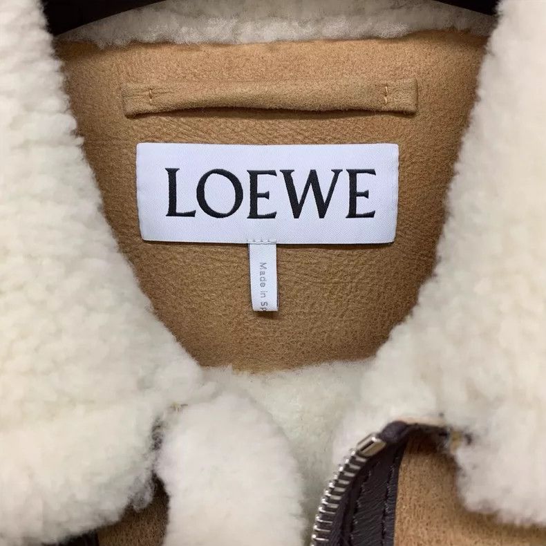 Loewe LOEWE A one-piece coat with fur Size M / US 6-8 / IT 42-44 - 3 Thumbnail