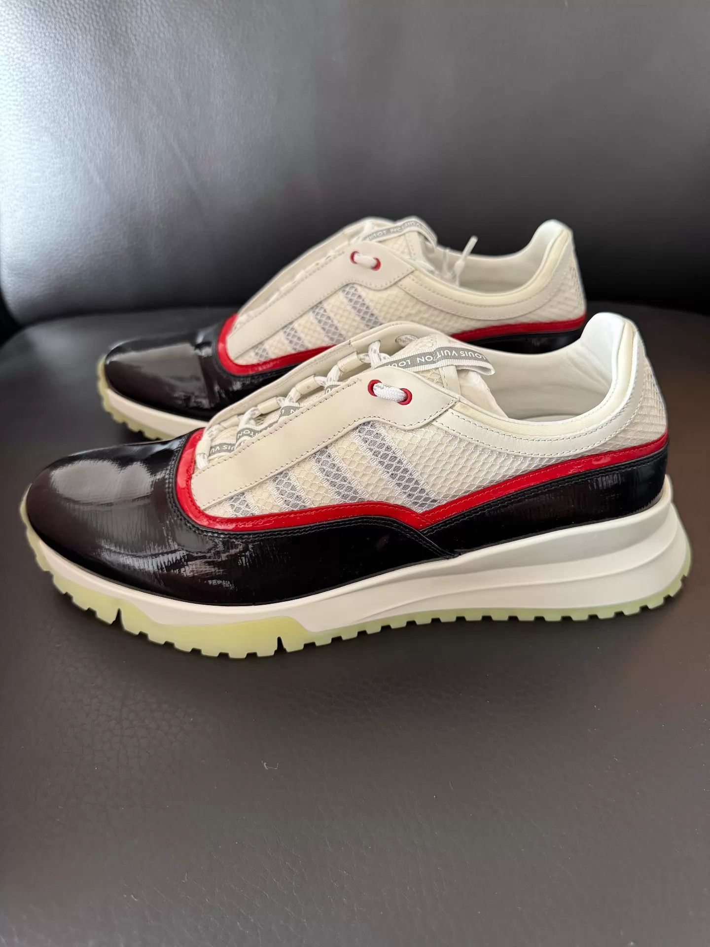 Louis Vuitton LV Men's Sneaker UK7 (41) New Unworn Size US 8 / EU 41 - 3 Thumbnail