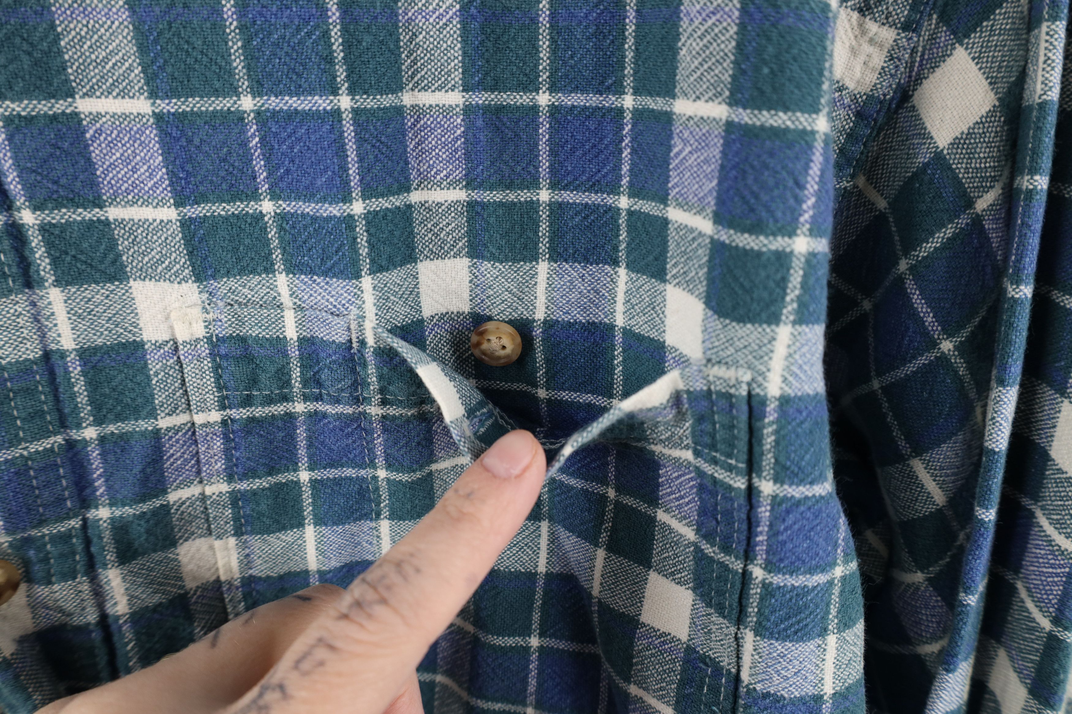 Eddie Bauer Vintage 90s Eddie Bauer Weave Button Down Shirt Plaid USA Size US L / EU 52-54 / 3 - 5 Thumbnail