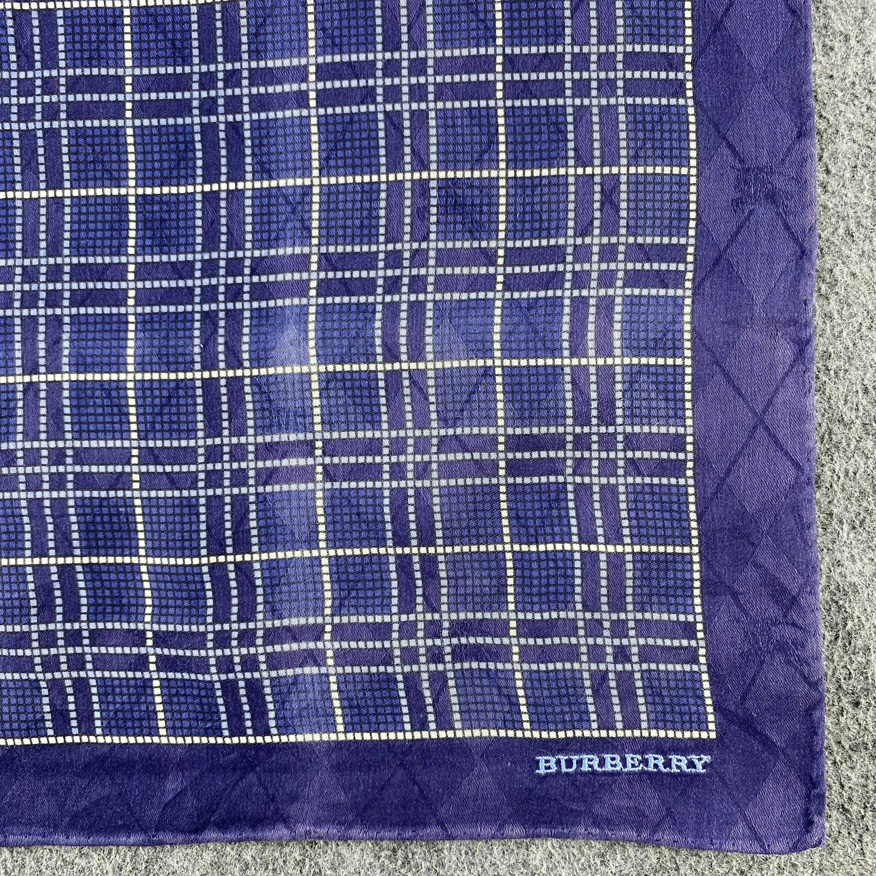 Burberry × Vintage Burberry Handkerchief/Neckerchief/Bandana HC766 Size ONE SIZE - 3 Thumbnail