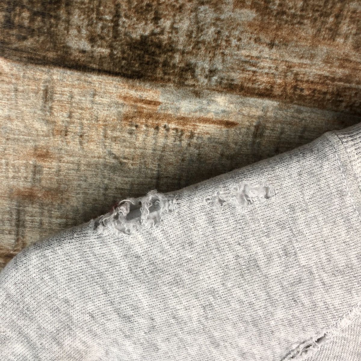 Tultex Tultex vintage ripped plain Sweatshirt #A2499 Size US M / EU 48-50 / 2 - 19 Thumbnail
