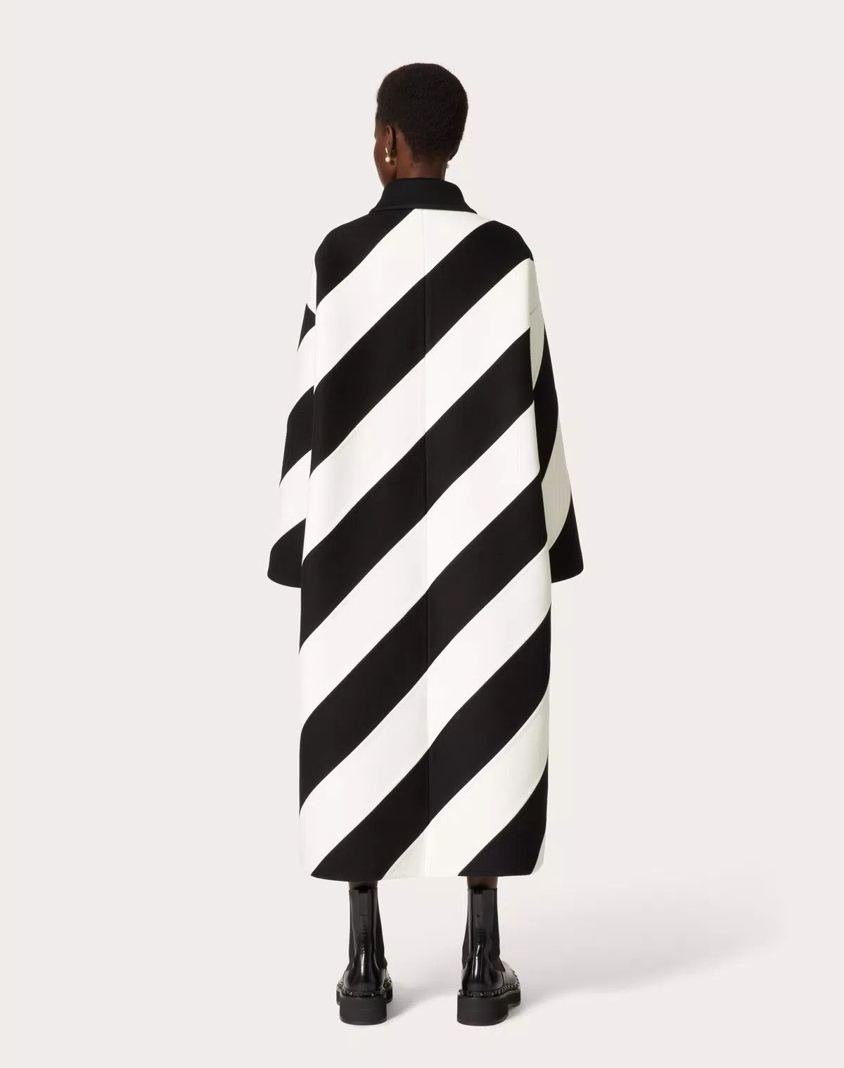 Valentino o1s1wg110625 Compact Drap Strhype Coat in Black/White Size M / US 6-8 / IT 42-44 - 4 Thumbnail