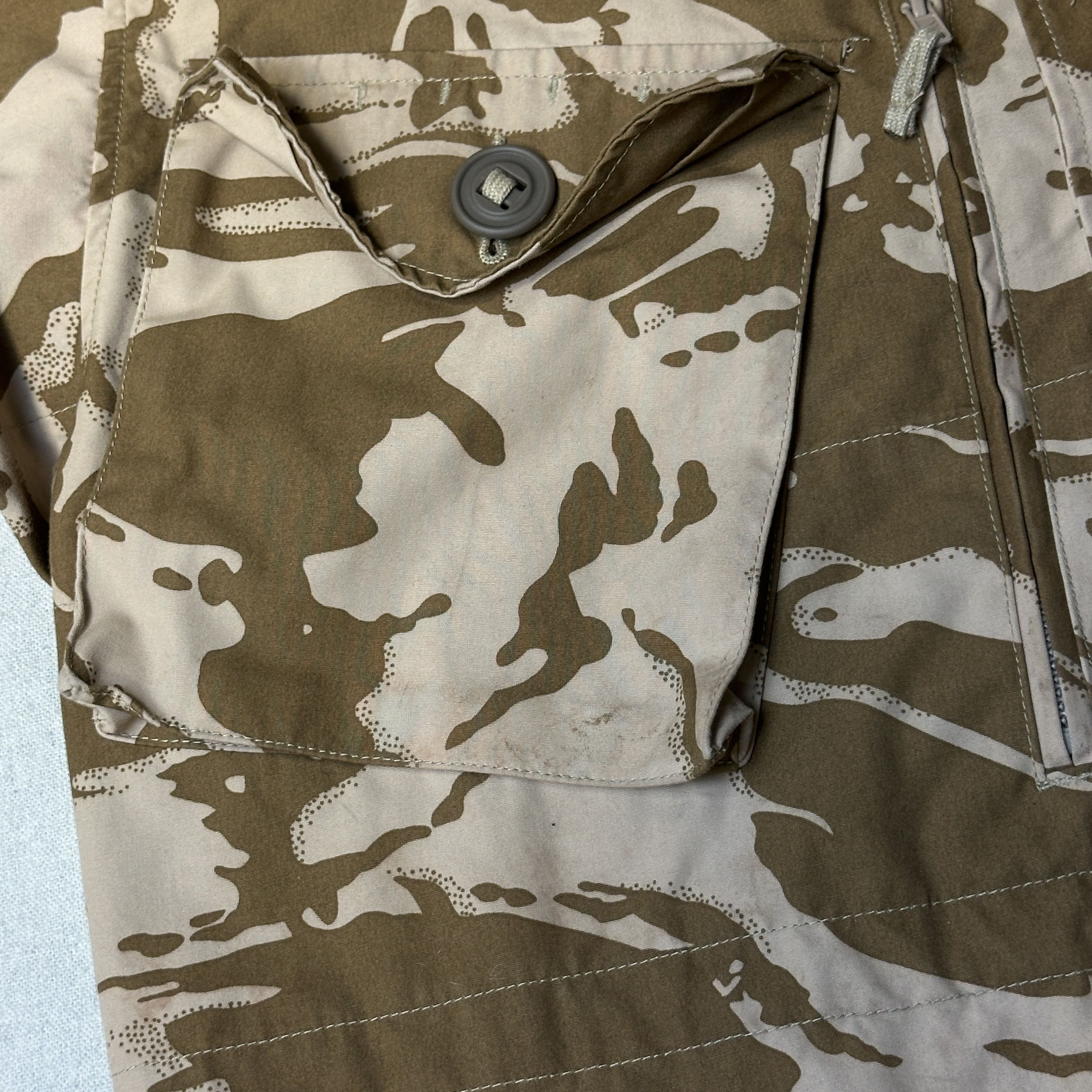 Other Vintage British Desert Camouflage Windproof Smock Jacket Size 170/104 Size US L / EU 52-54 / 3 - 5 Thumbnail