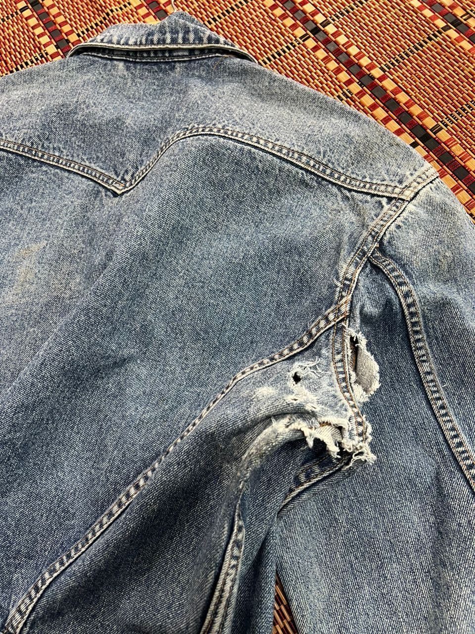 Levi's × Vintage Vintage Levis 71165 Jacket Distressed Size US XL / EU 56 / 4 - 8 Thumbnail