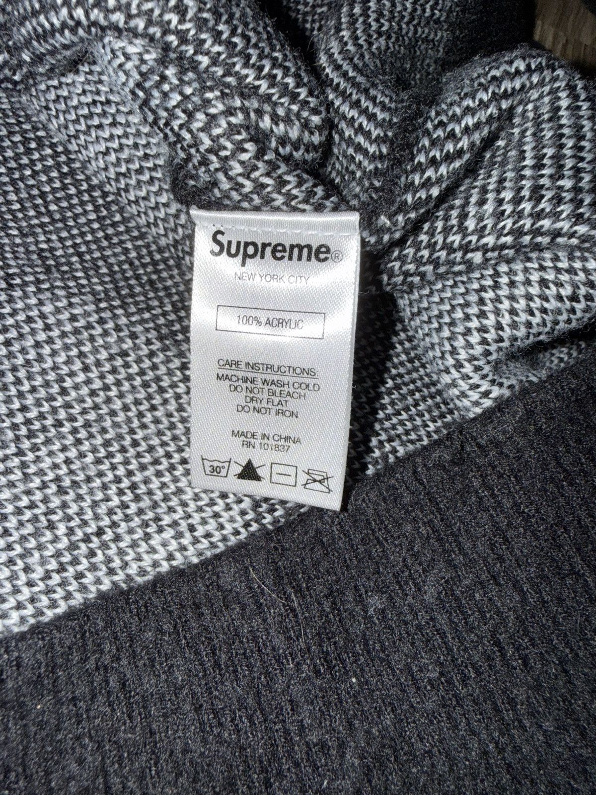 Supreme Supreme Polka Dot Cardigan Black size Medium Size US M / EU 48-50 / 2 - 6 Thumbnail