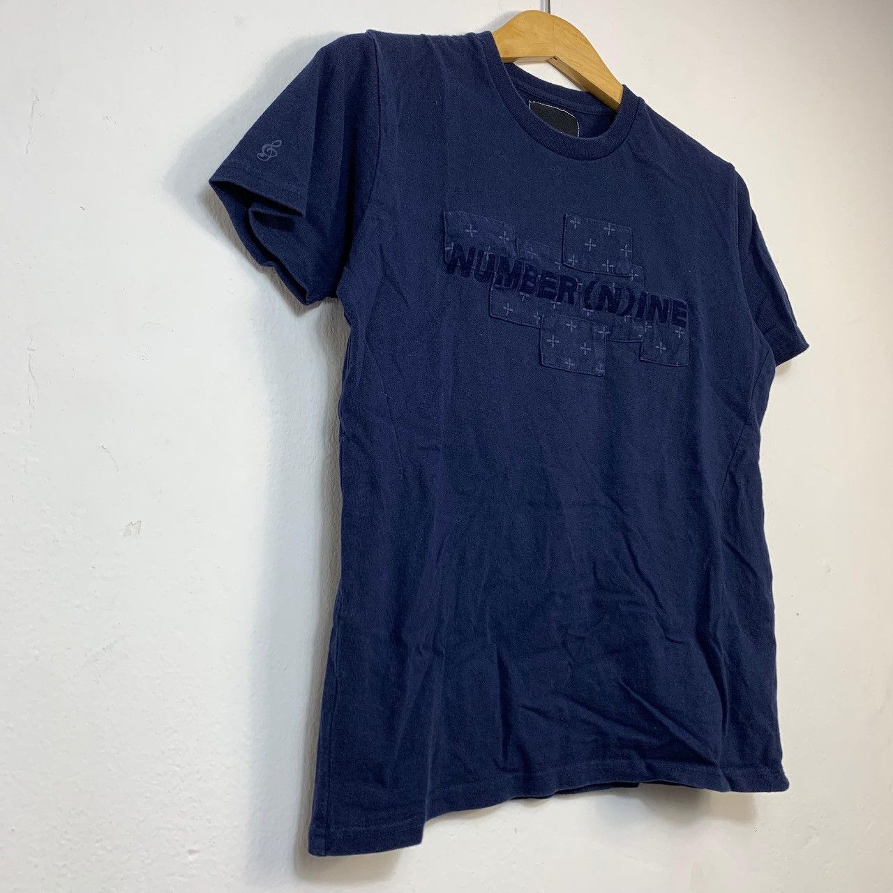 Number (N)ine Vintage NUMBER (N)INE Patch Denim Logo Rare T-Shirt Size US S / EU 44-46 / 1 - 3 Thumbnail