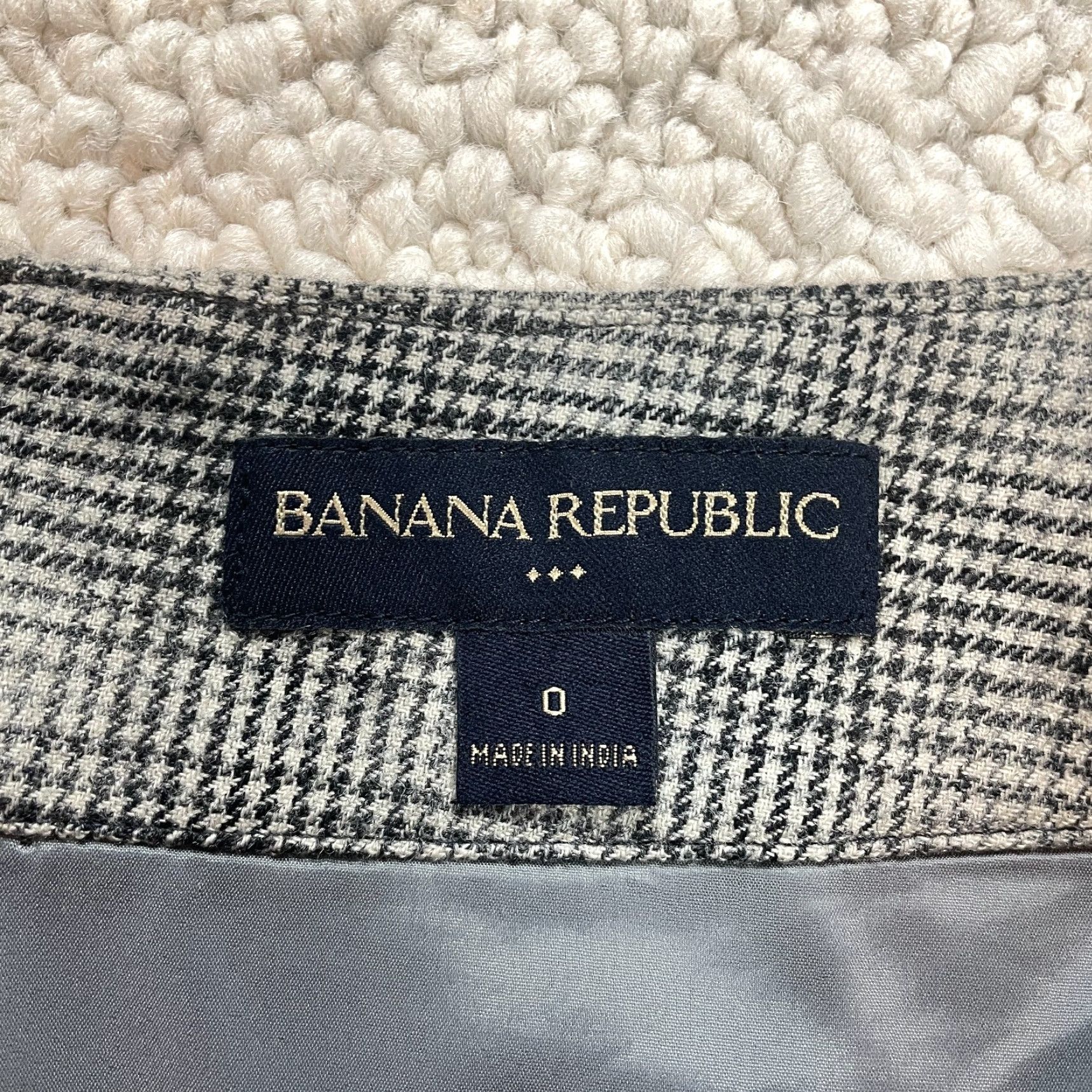 Banana Republic VINTAGE Banana Republic Skirt Womens 0 Mini Wool Houndstooth Brown Beige Zip Short Size 25" / US 0 / IT 36 - 4 Thumbnail