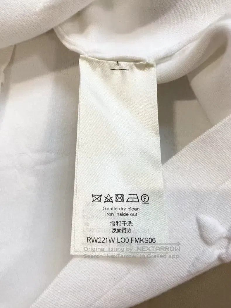 Louis Vuitton Louis Vuitton White logo embossed full print short sleeve Size US M / EU 48-50 / 2 - 5 Thumbnail