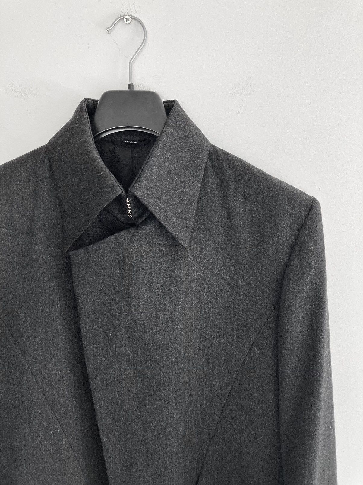 Alexander McQueen A/W 1998 “Joan” Asymmetric Clergy Jacket Size 52R - 4 Thumbnail