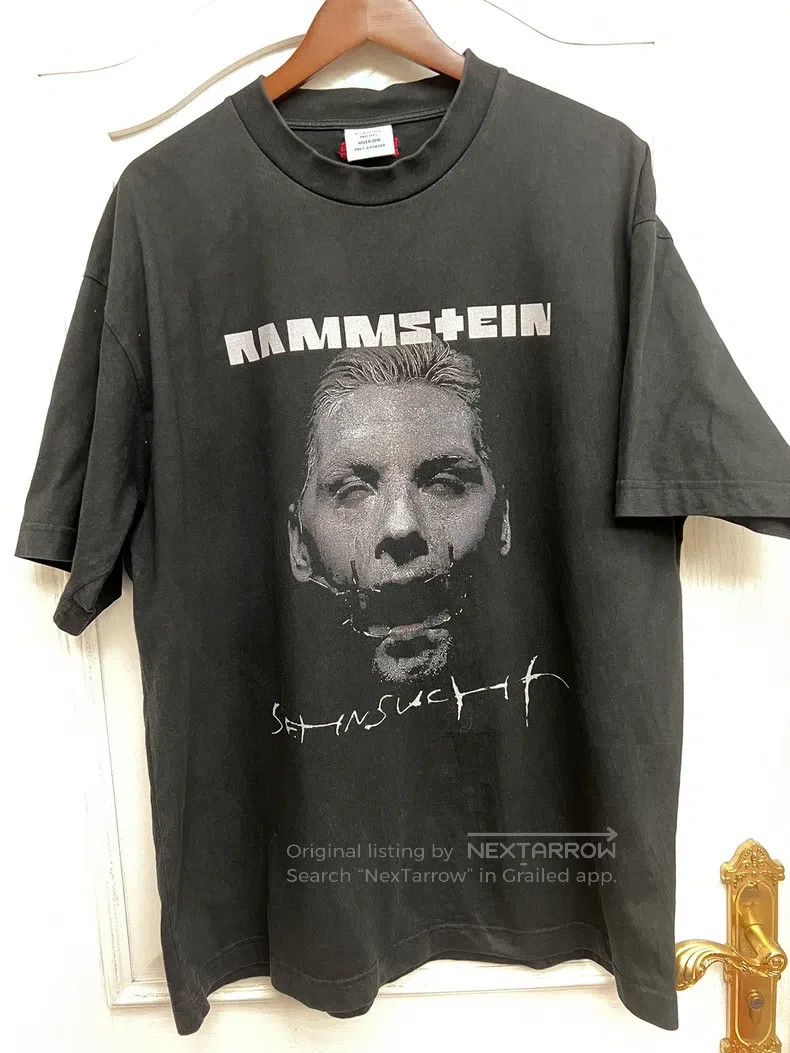 Vetements Vetements German Tank Short Sleeve Size US S / EU 44-46 / 1 - 1 Thumbnail