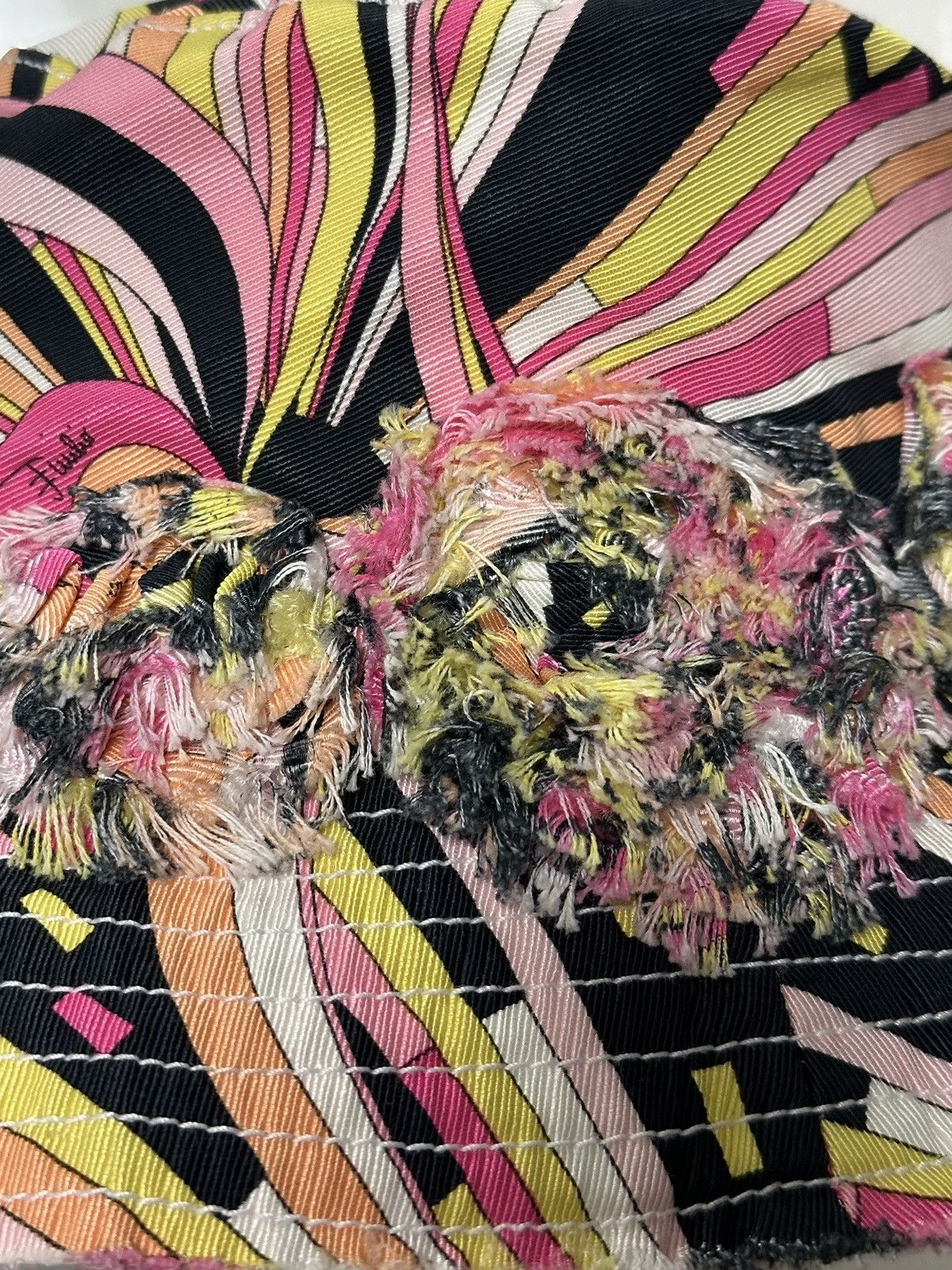 Emilio Pucci EMILIO PUCCI Fall Winter 2003 Floral Appliqué Bucket Hat Size ONE SIZE - 4 Thumbnail
