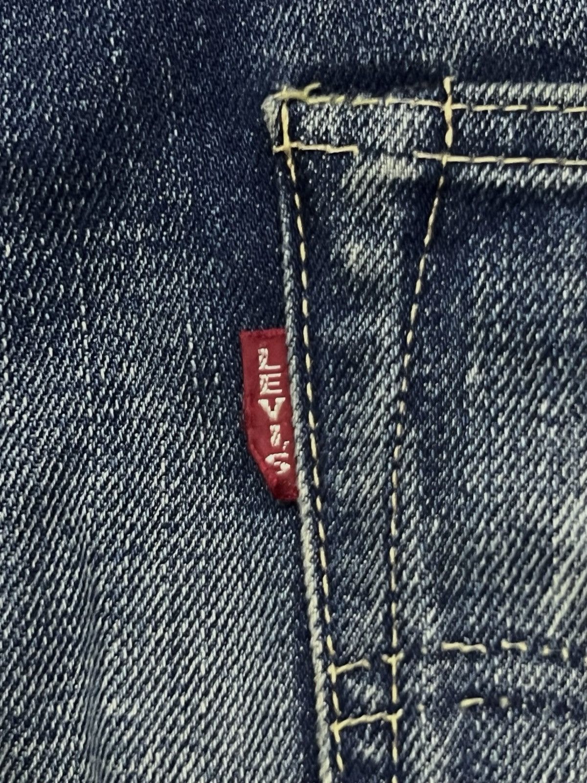 Levi's Vintage Clothing Vintage Levi’s 501 XX Big E Buckle Selvedge Japanese Denim Size US 31 - 13 Thumbnail